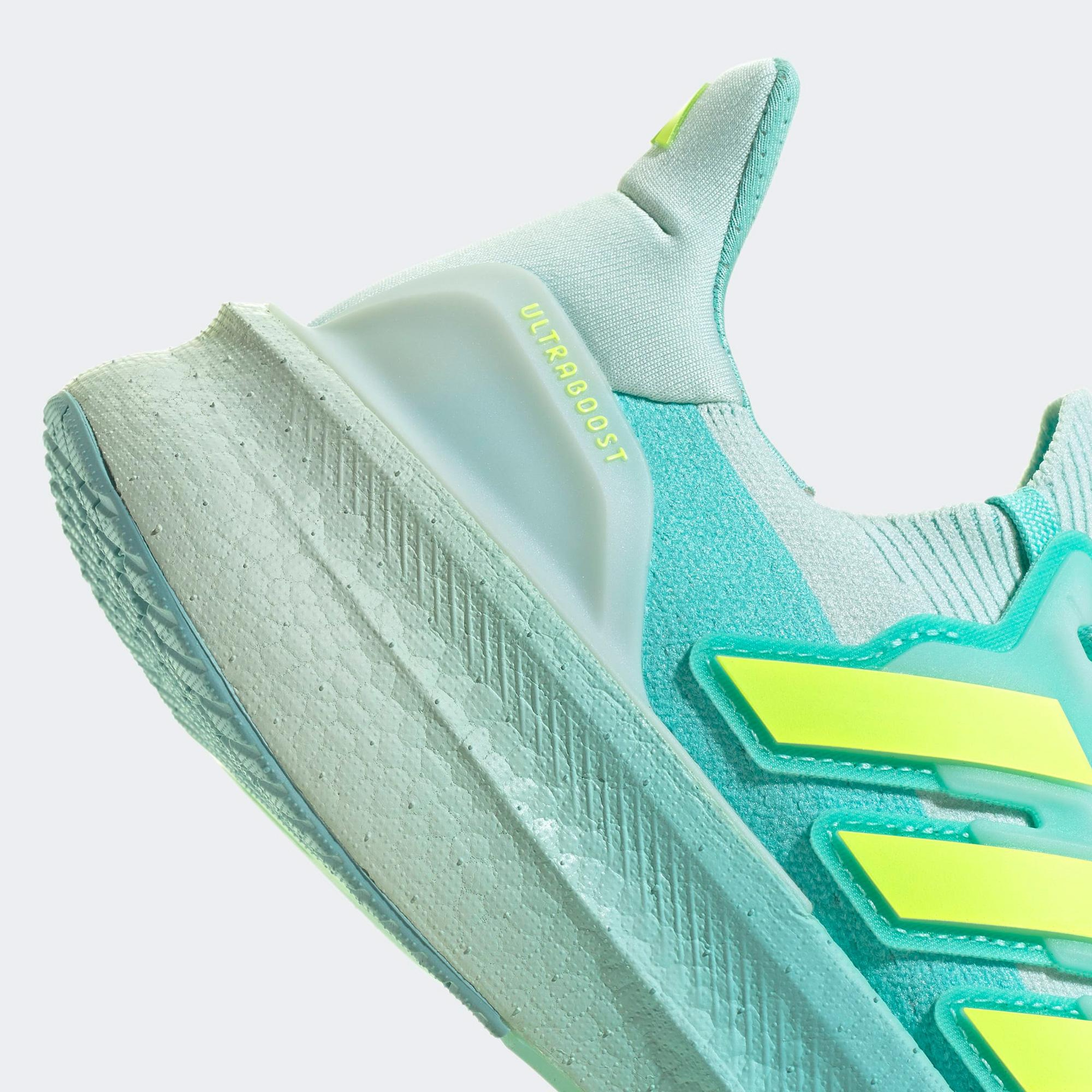 adidas Ultraboost 5 Kadın Mavi Koşu Ayakkabısı