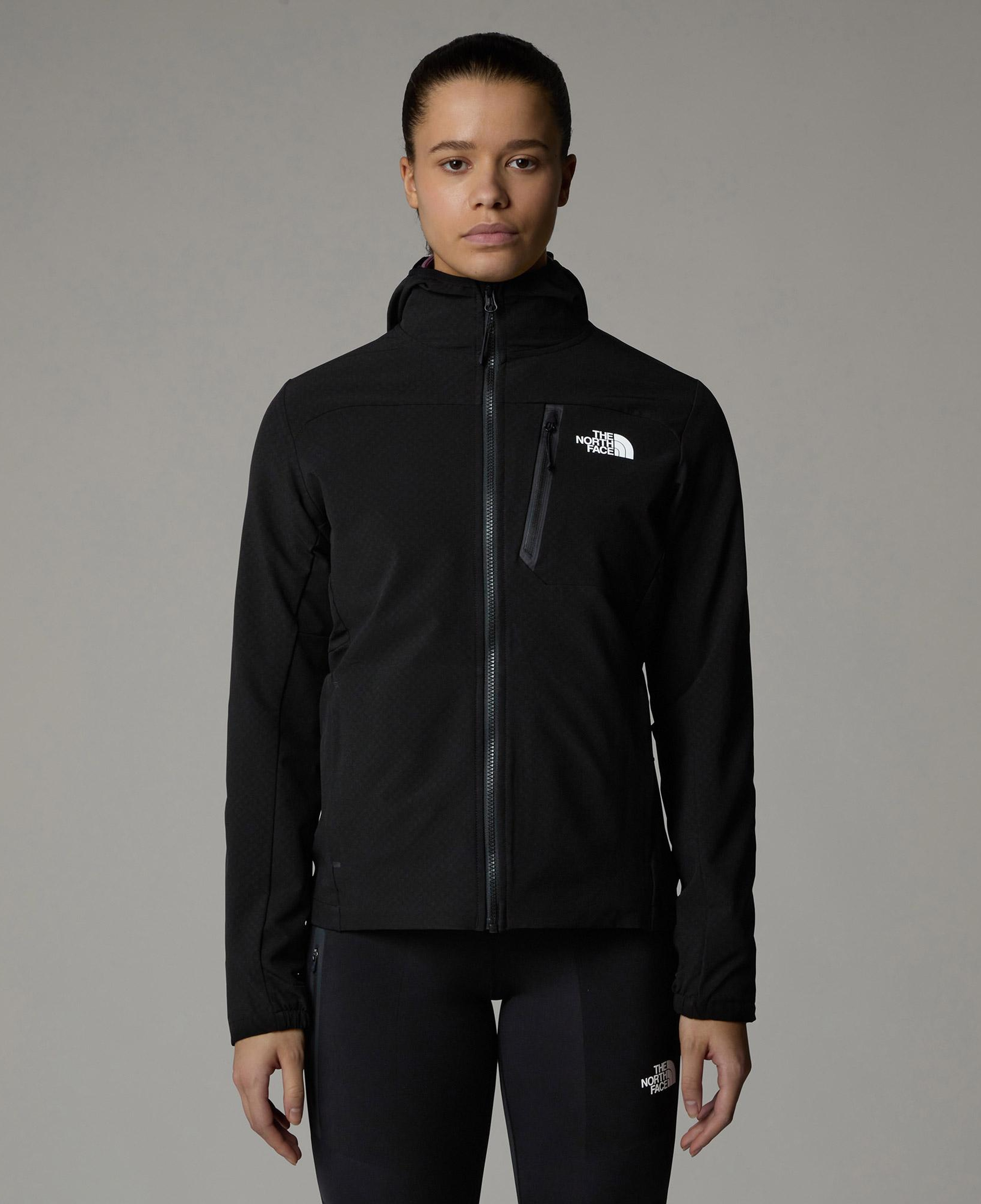 The North Face Mountain Athletics Softshell Kadın Siyah Koşu Mont