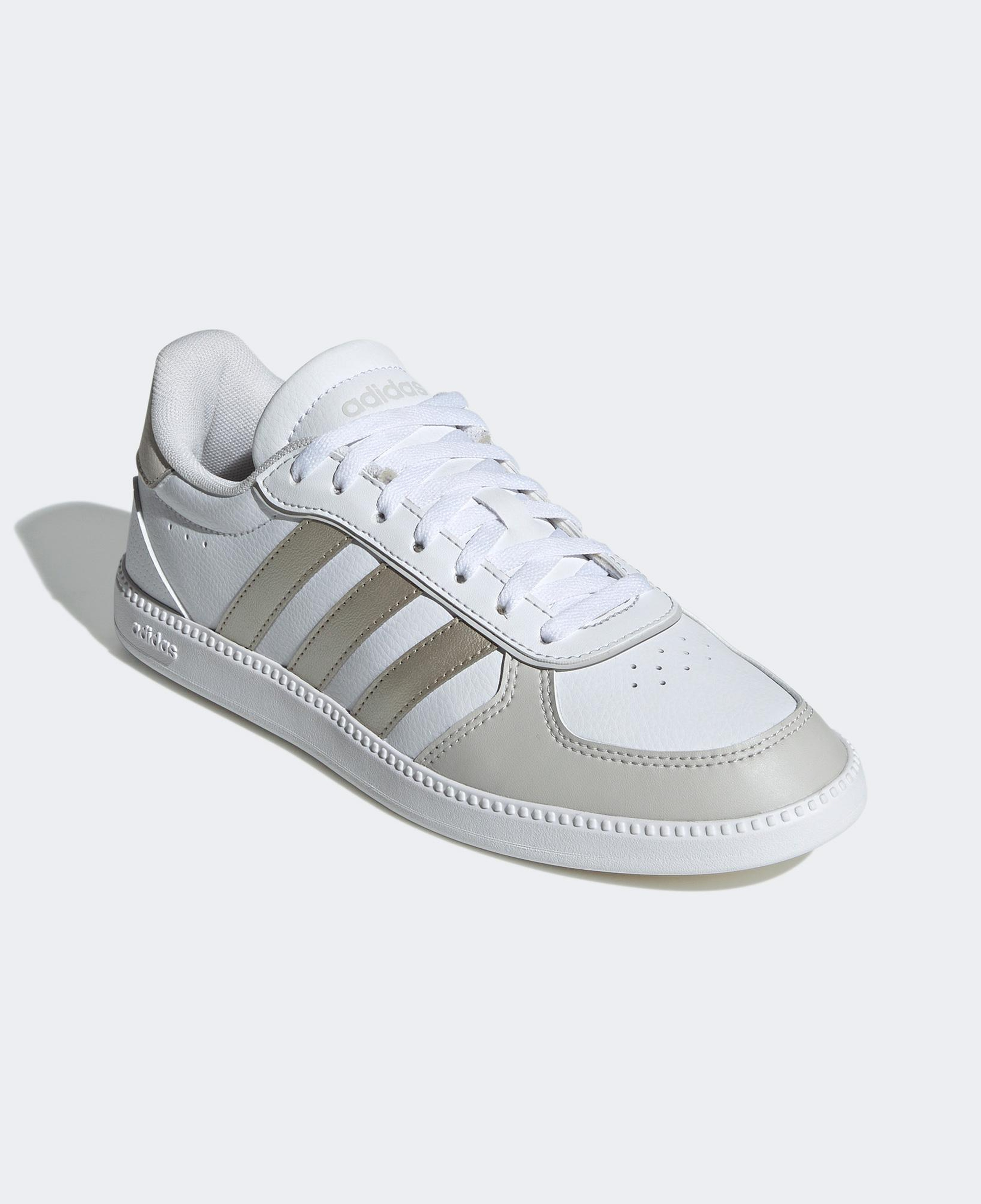 adidas Breaknet Sleek Kadın Beyaz Spor Ayakkabı