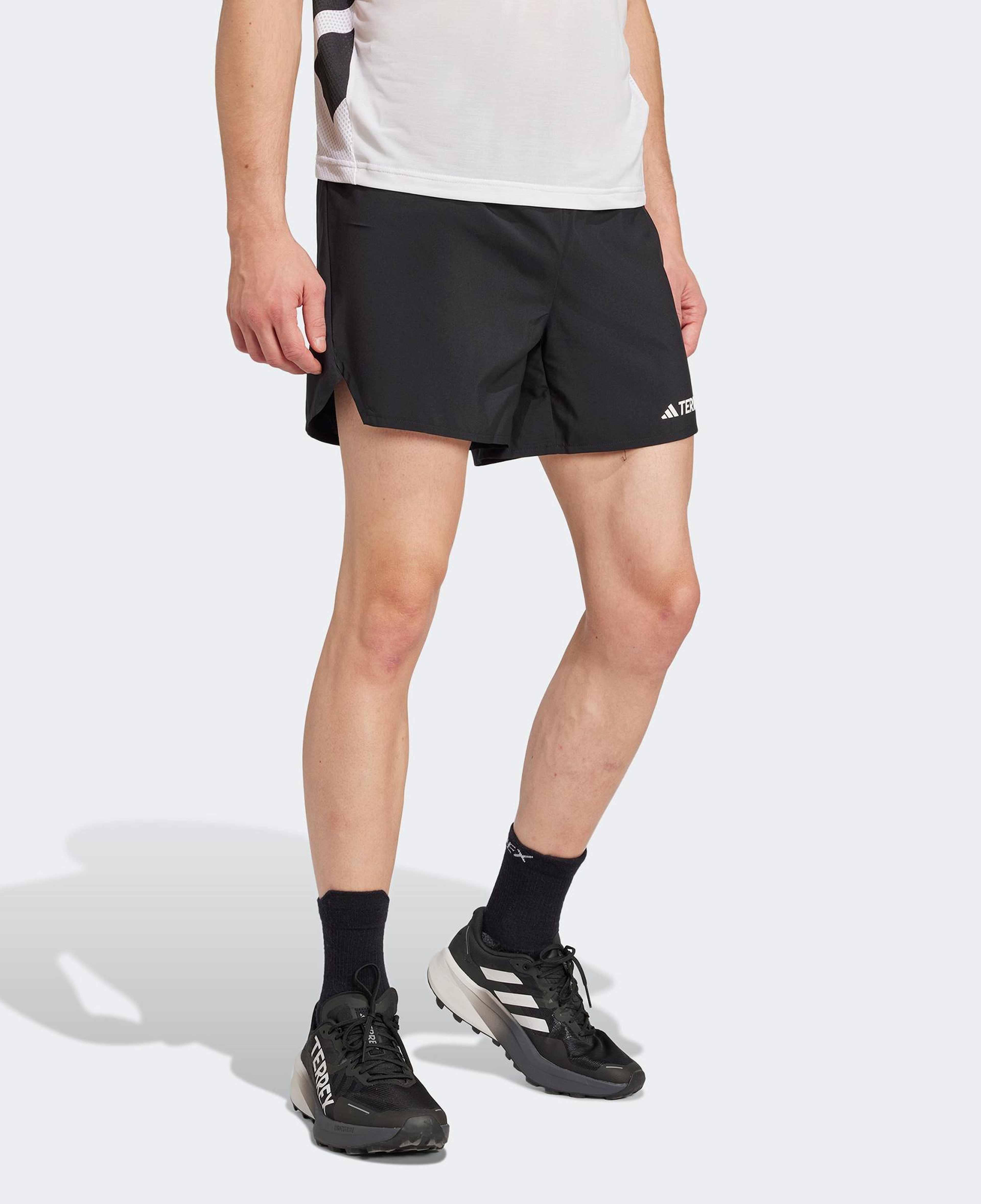 adidas Xperior Erkek Siyah Koşu Şortu
