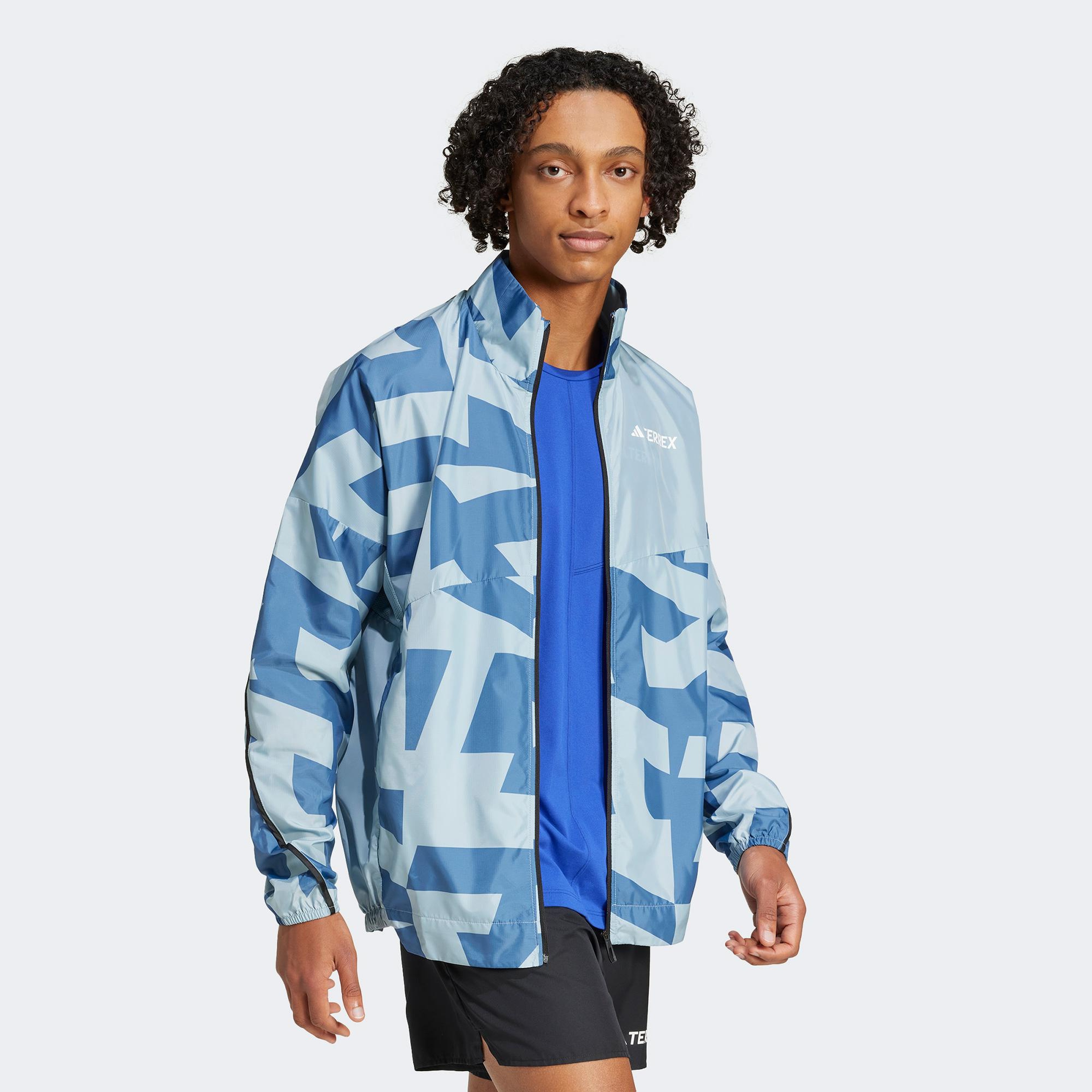 adidas Terrex Multi Printed Erkek Gri Koşu Rüzgarlık