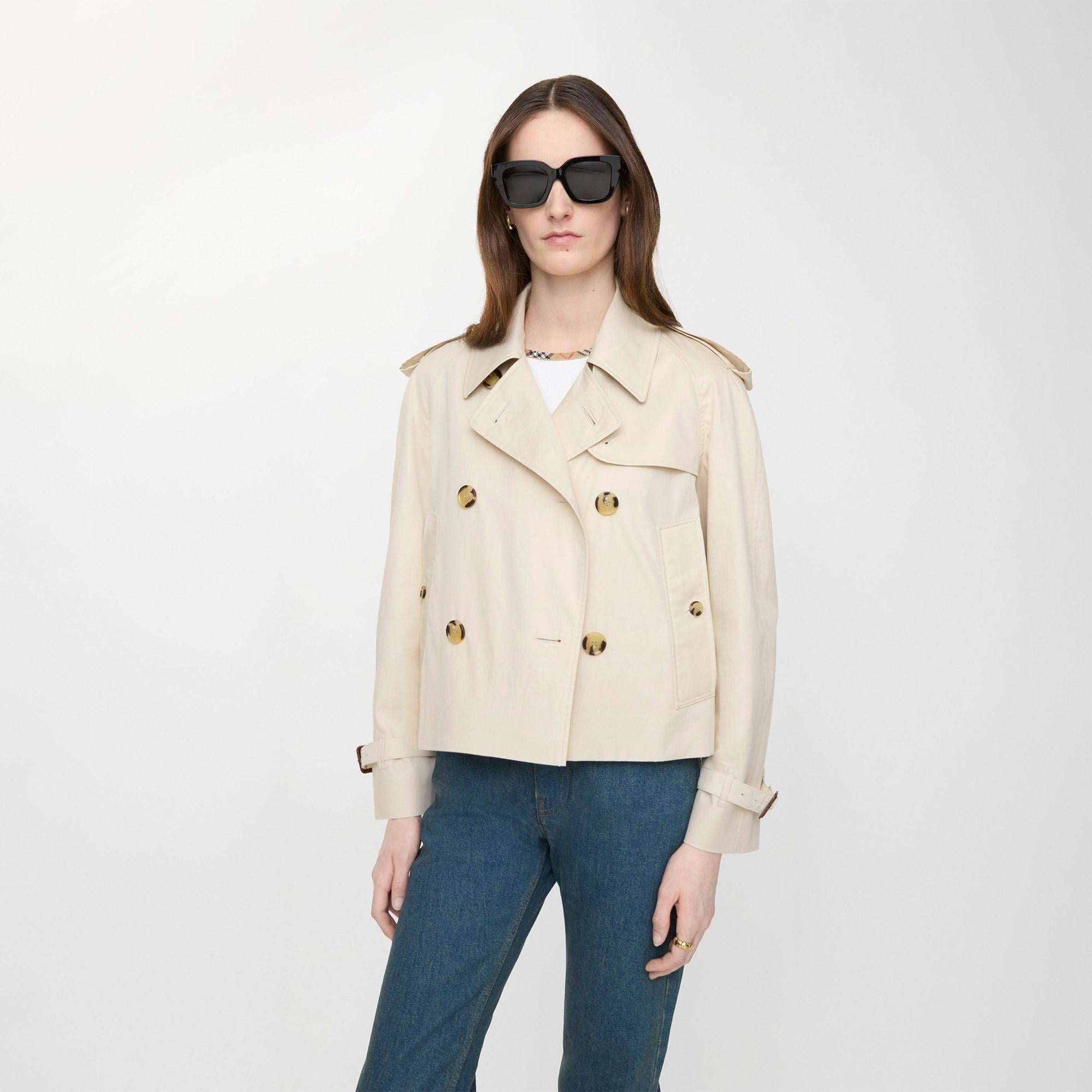 Burberry Cropped Tropical Gabardine Mayfair Kadın Bej Pardesü