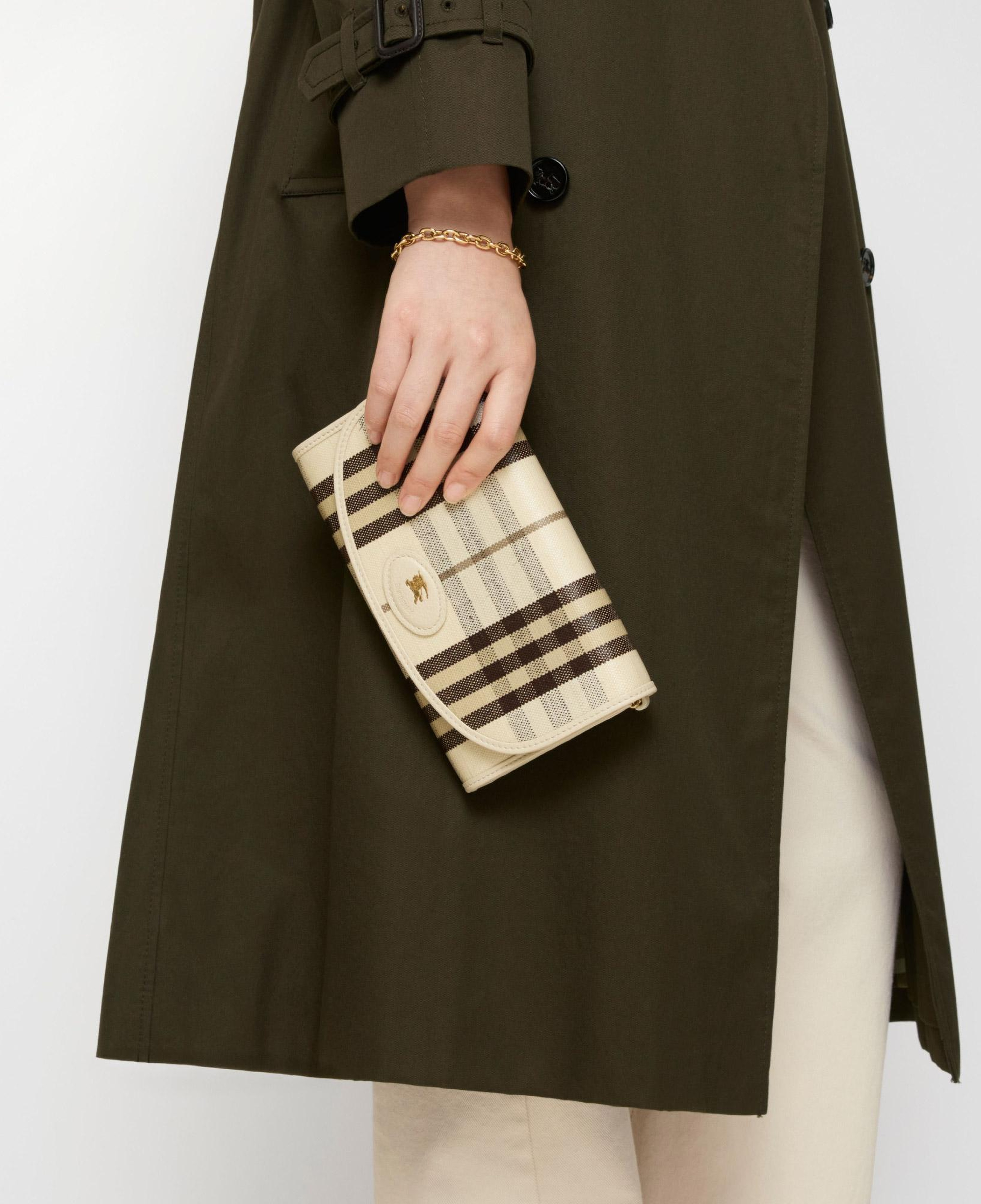 Burberry Highlands Chain Strap Kadın Bej Keten Cüzdan