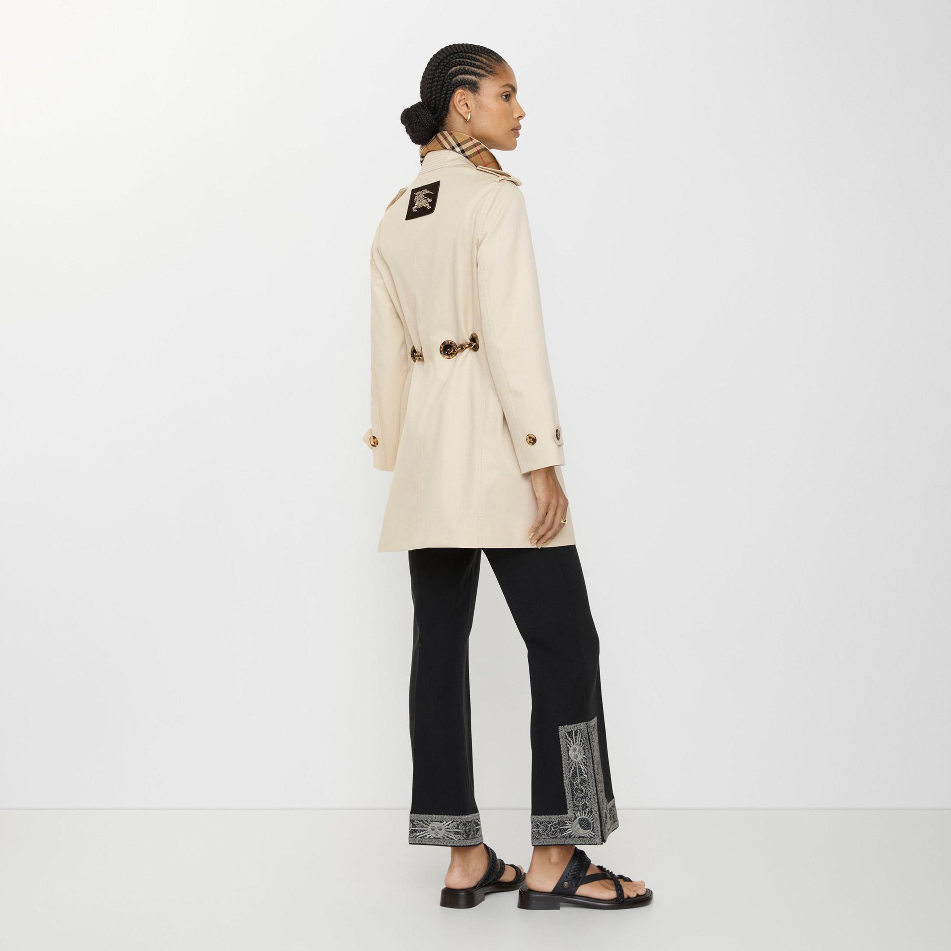 Burberry Kadın Bej Pardesü