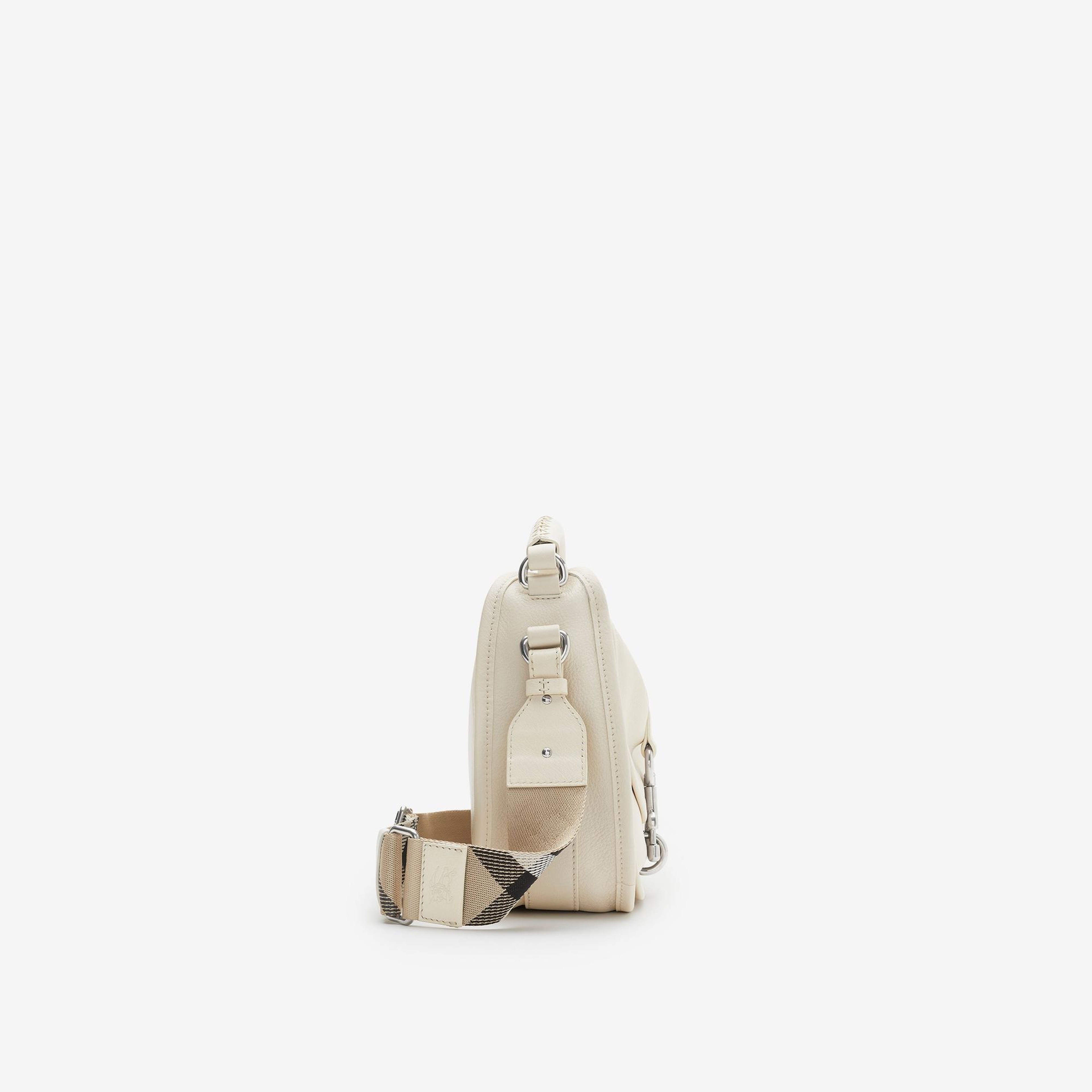 Burberry Small Clip Messenger Kadın Krem Çapraz Çantası