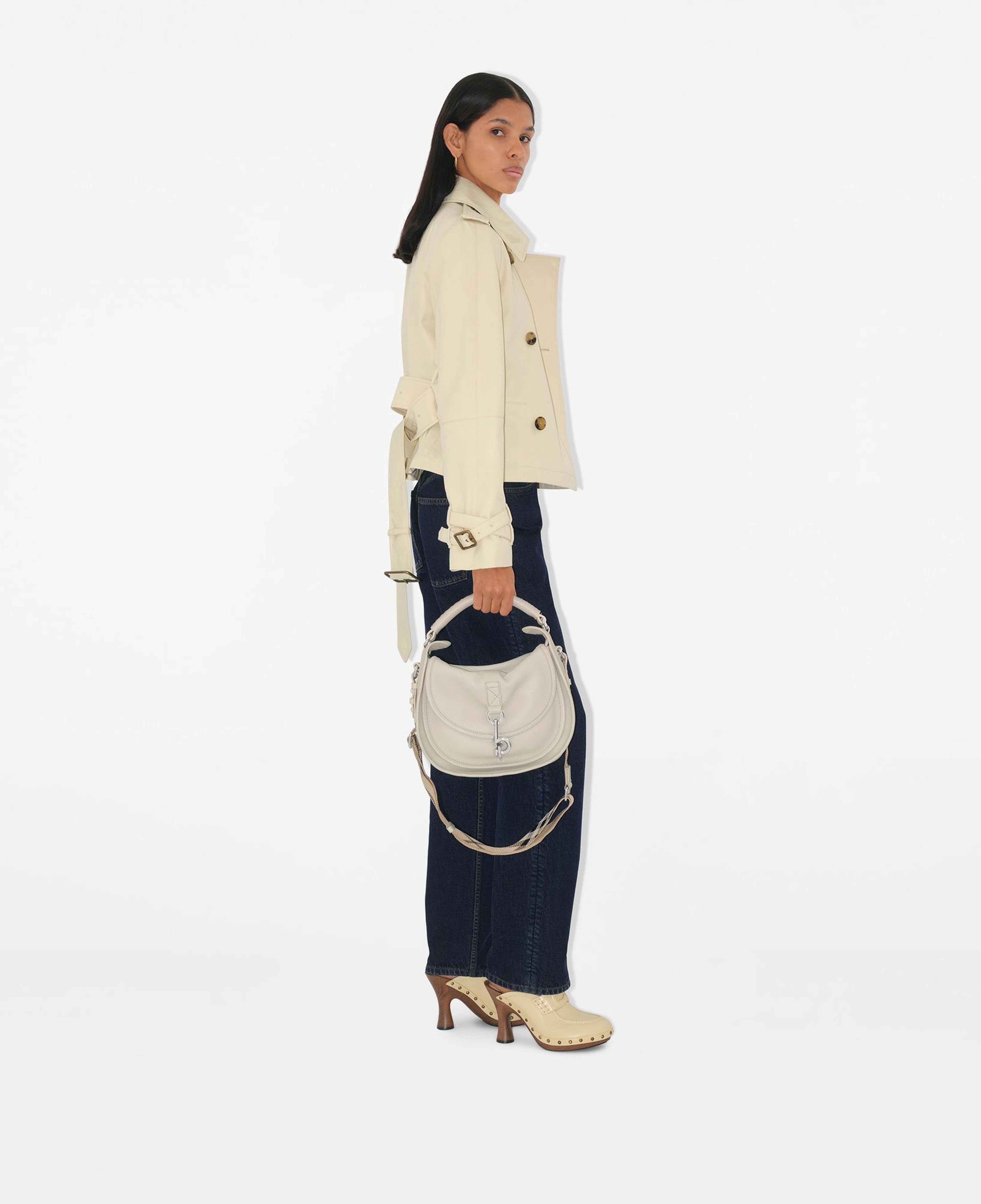 Burberry Small Clip Messenger Kadın Krem Çapraz Çantası