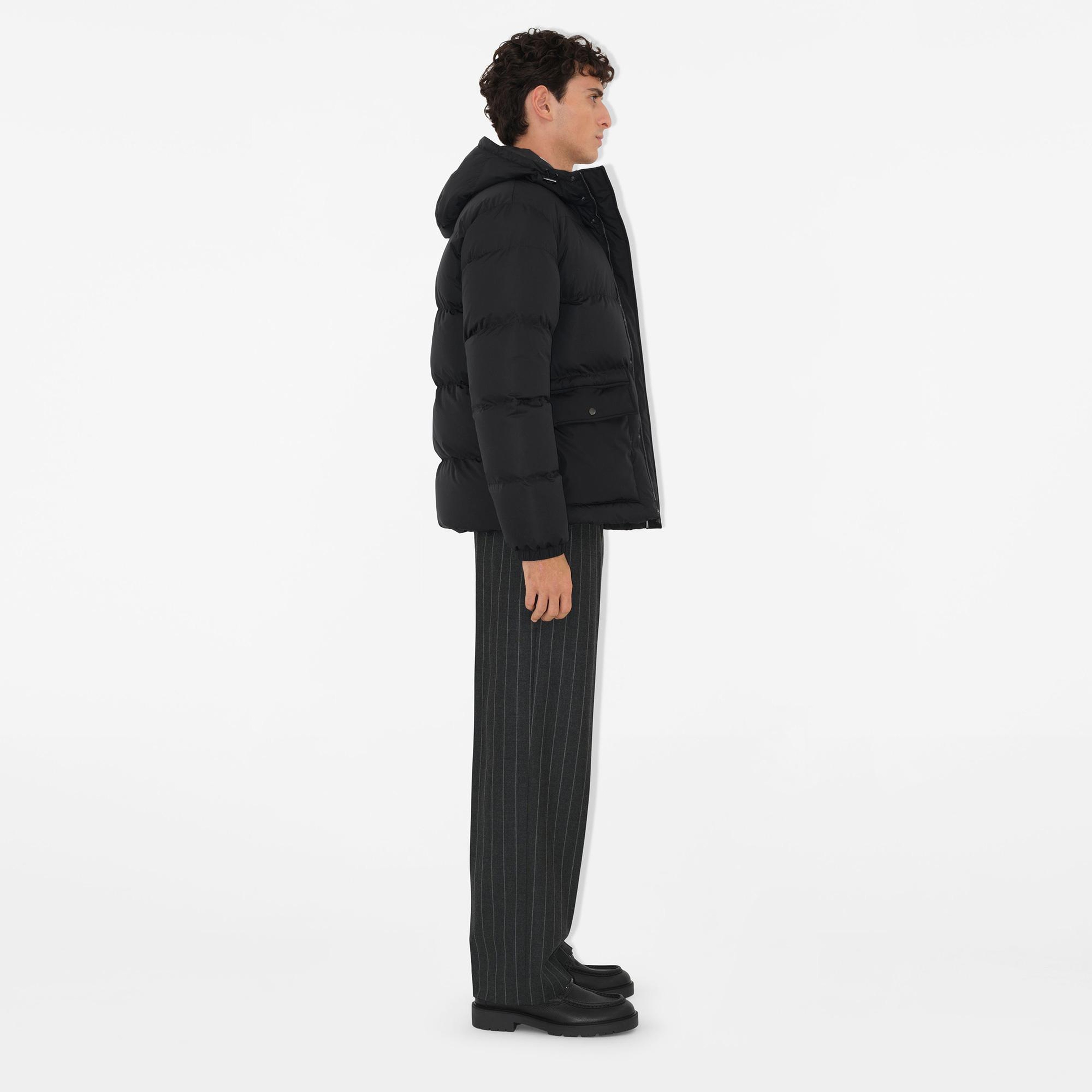 Burberry Tec Puffer Erkek Siyah Mont