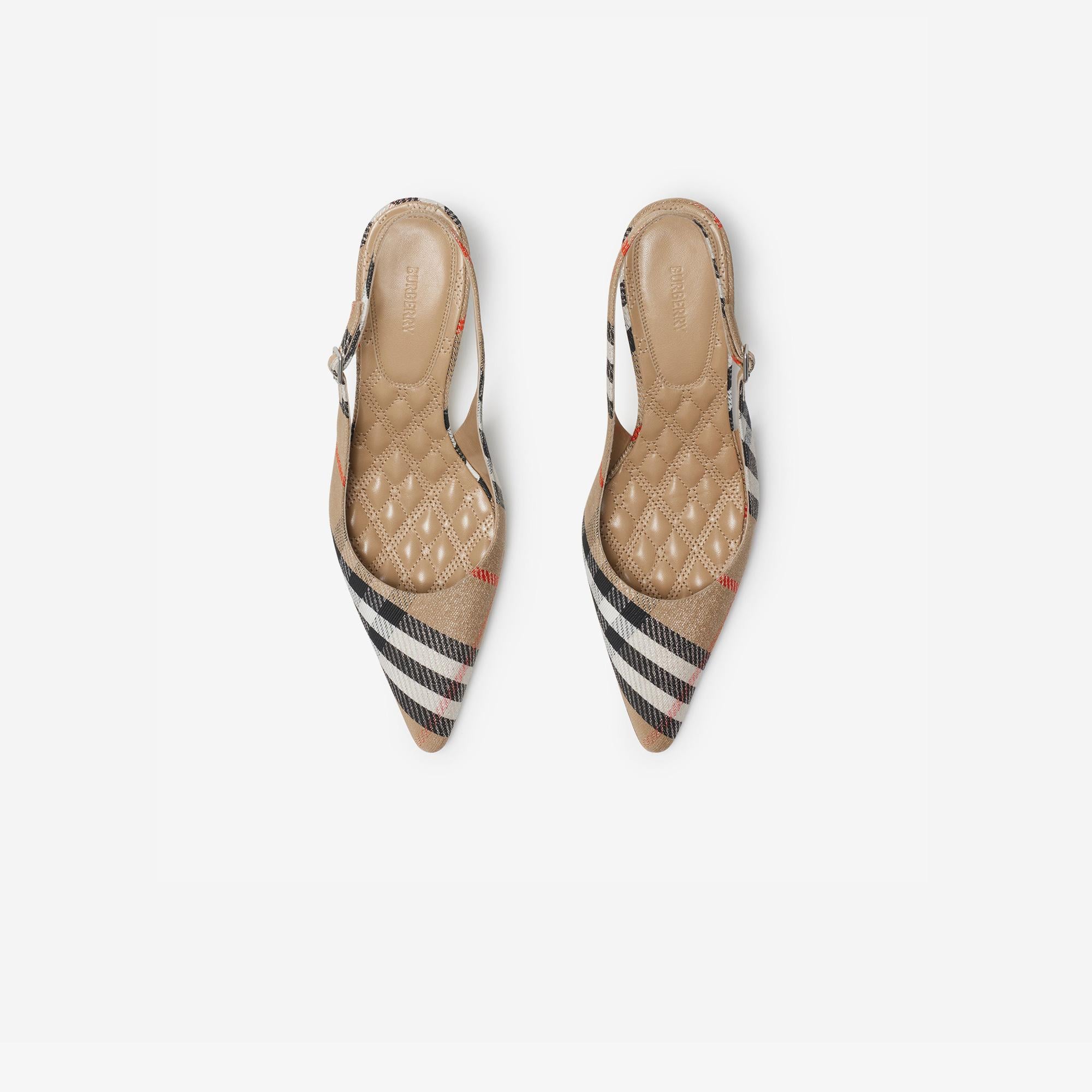 Burberry Birdie Slingback Pumps Kadın Bej Topuklu Ayakkabı