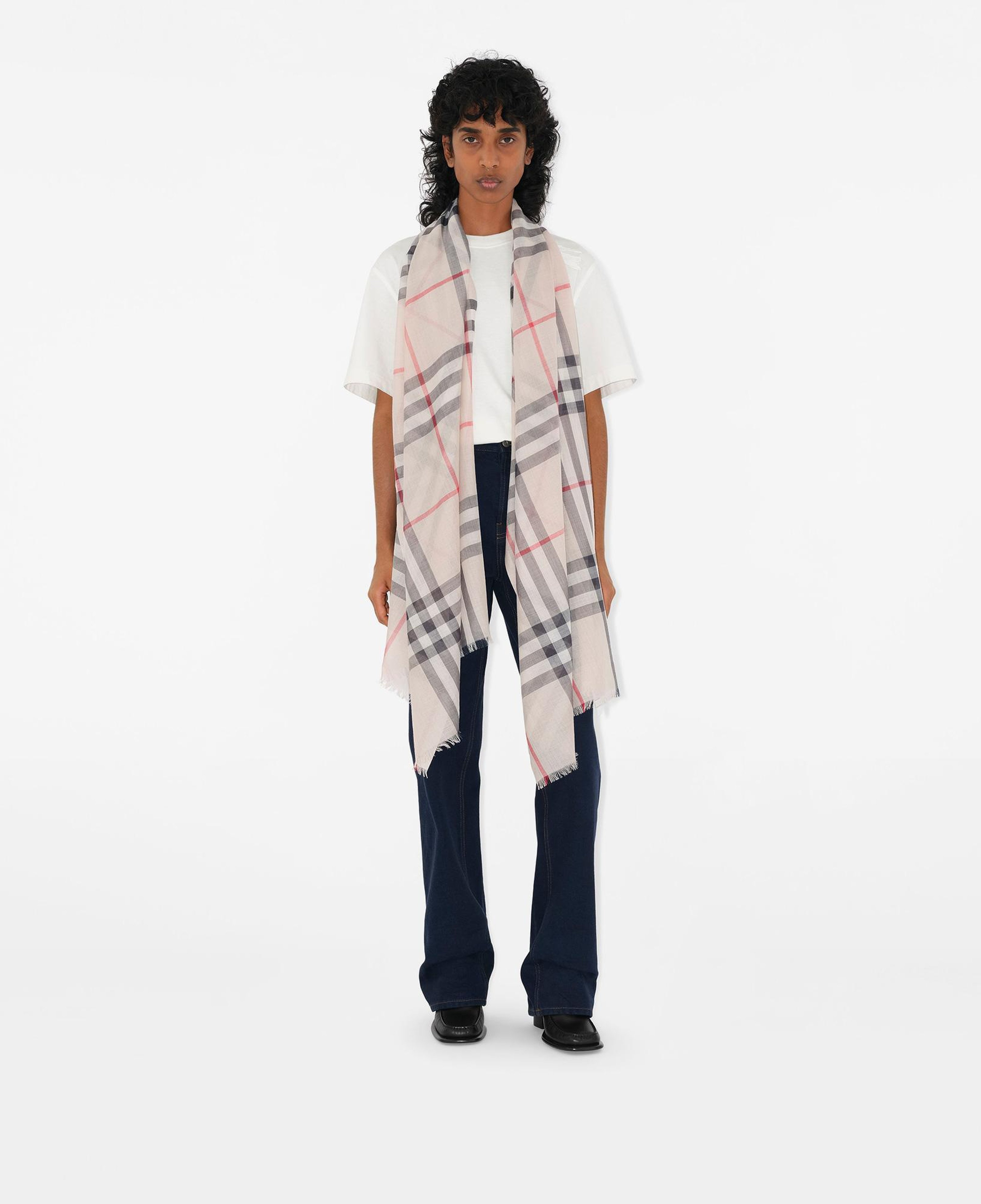 Burberry Gauze Wool Silk Kadın Krem Atkı