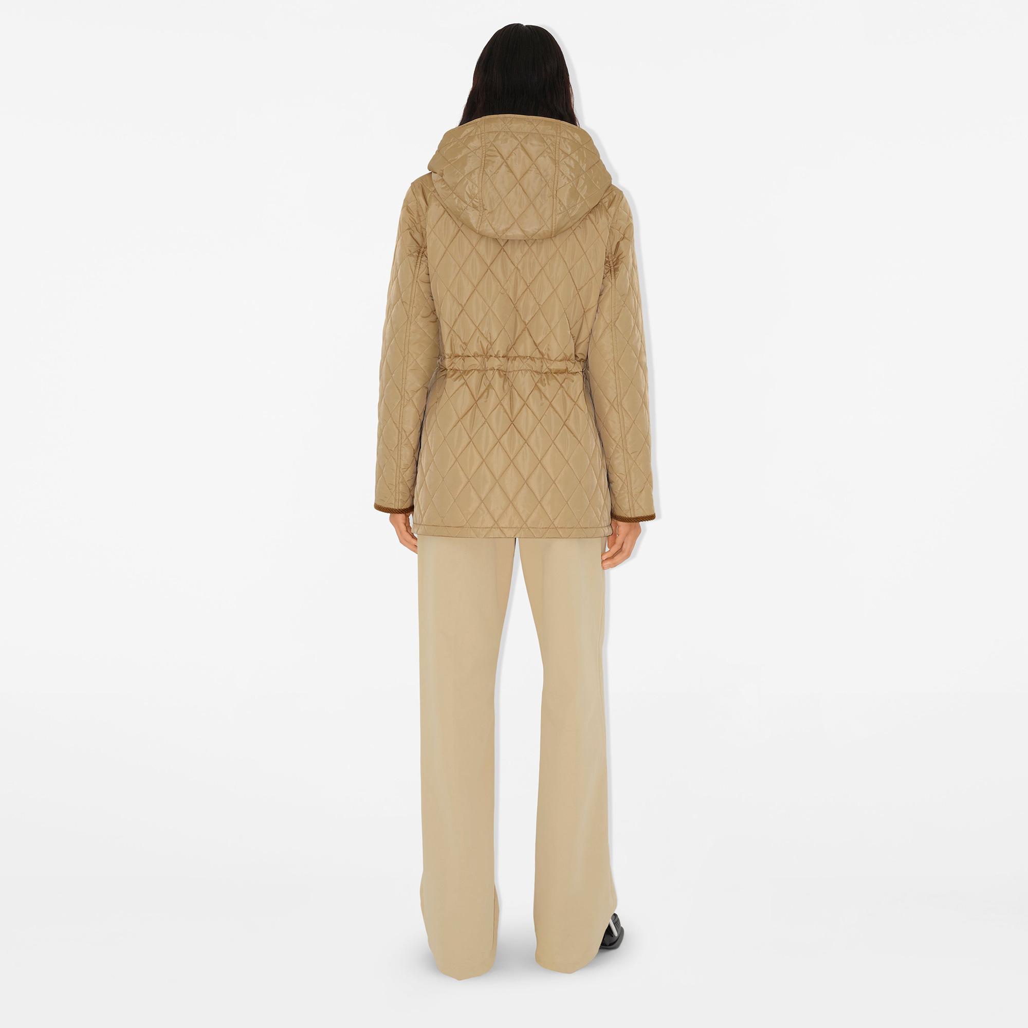 Burberry Tal Quilted Nylon Kadın Bej Mont