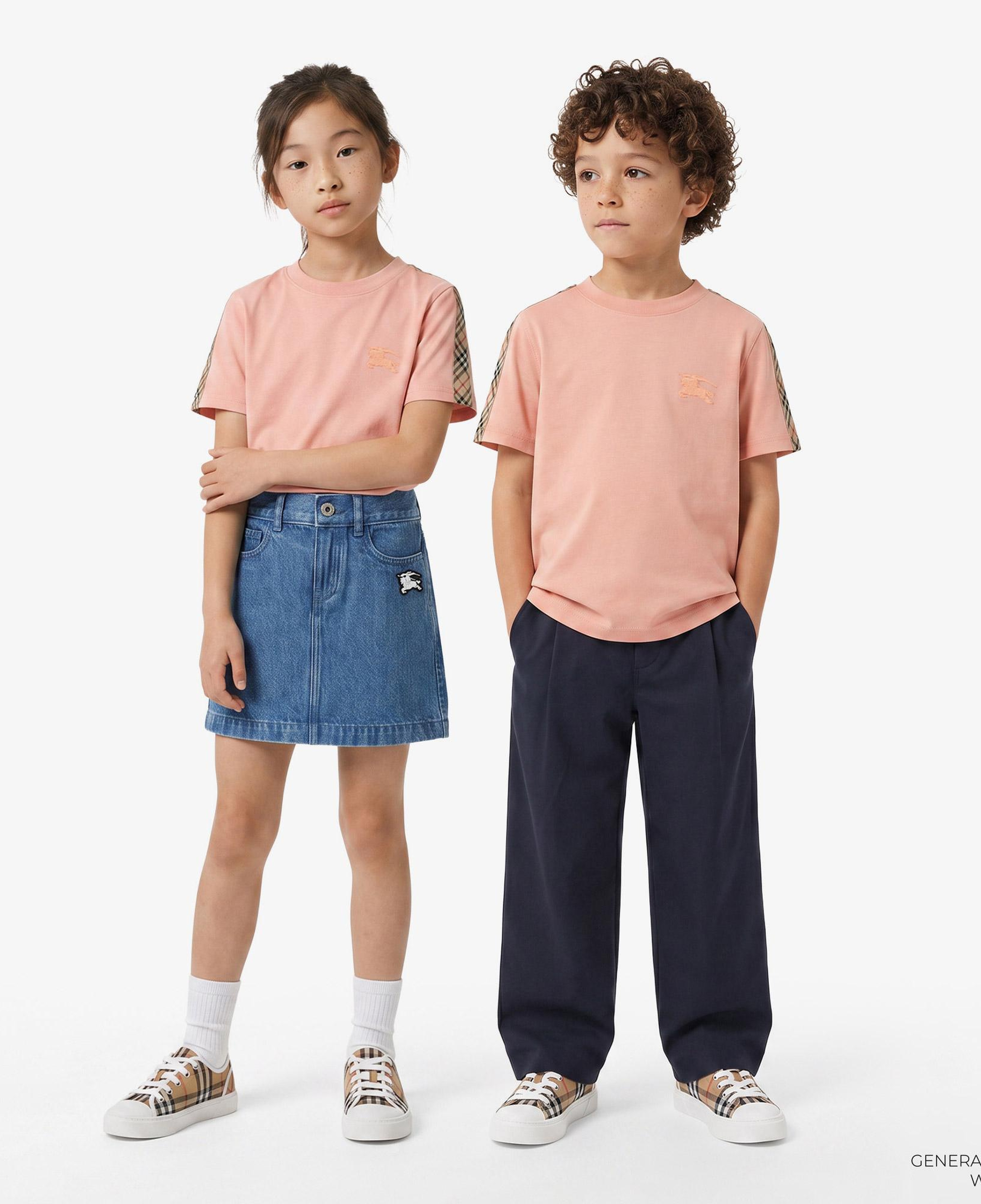 Burberry Cedar Check Trim Cotton Çocuk Pembe T-Shirt