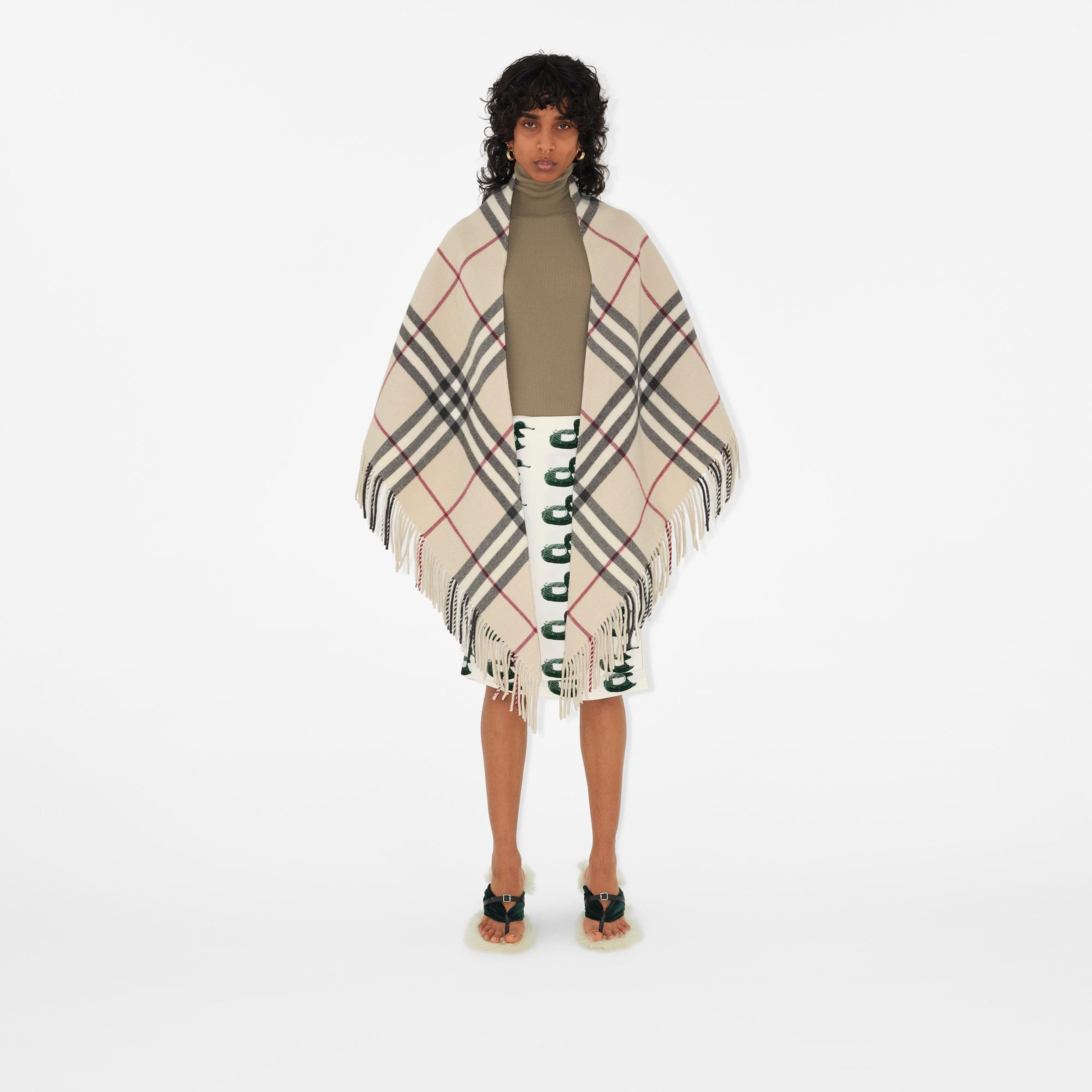 Burberry Gnt Wool Kadın Krem Panço