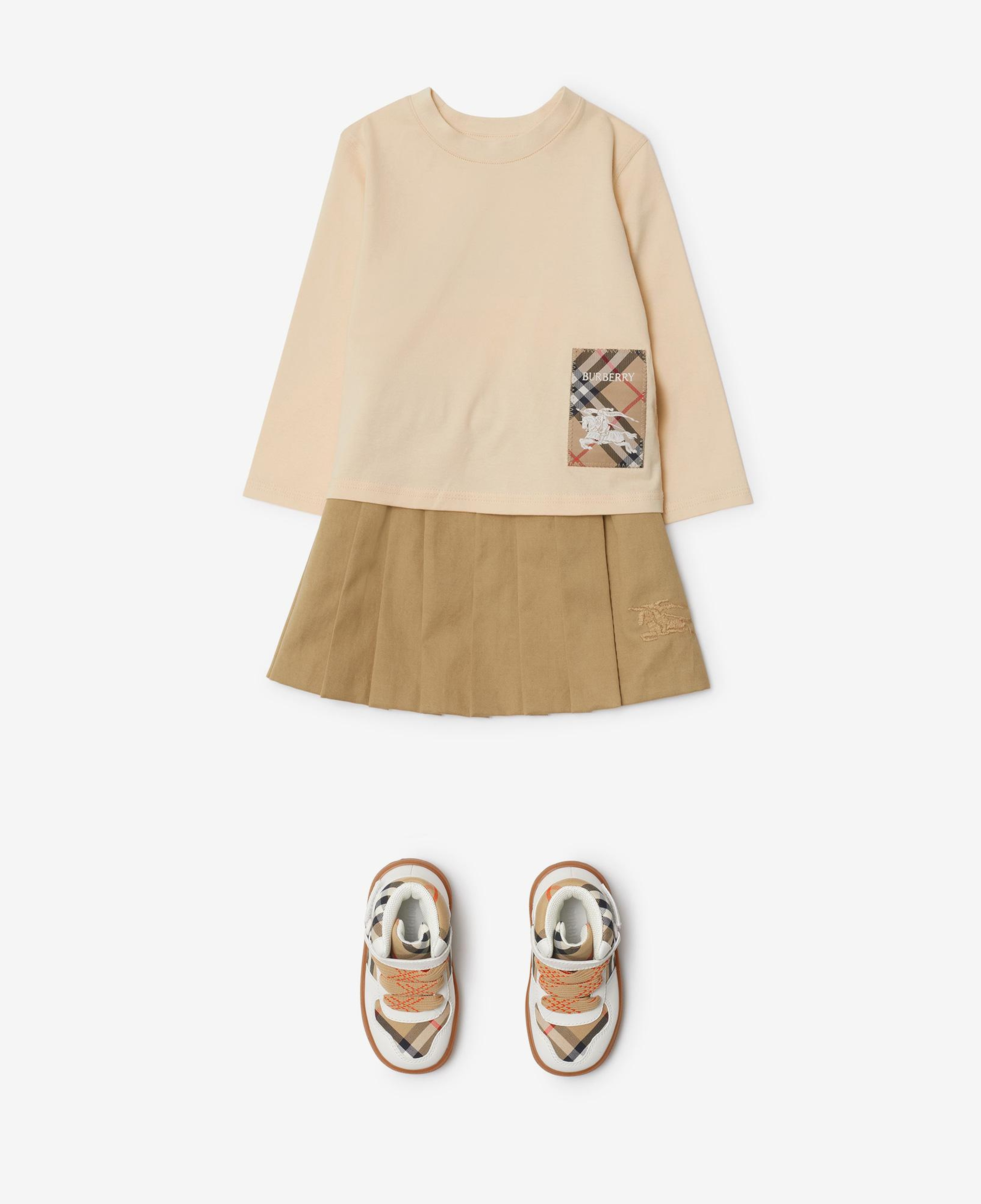 Burberry Kooper Label Cotton Top Çocuk Krem T-Shirt
