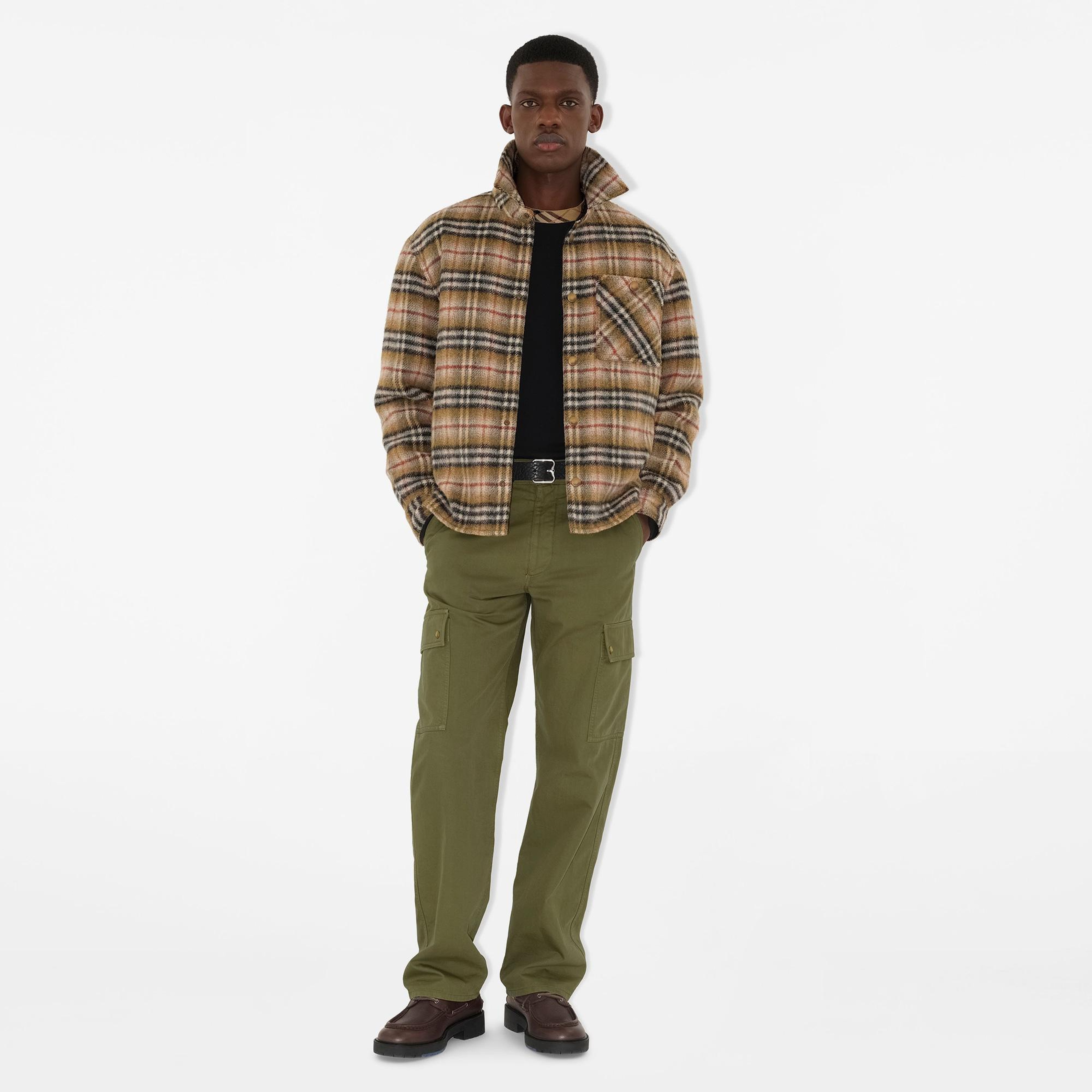 Burberry Gabardine Cargo Erkek Haki Pantolon