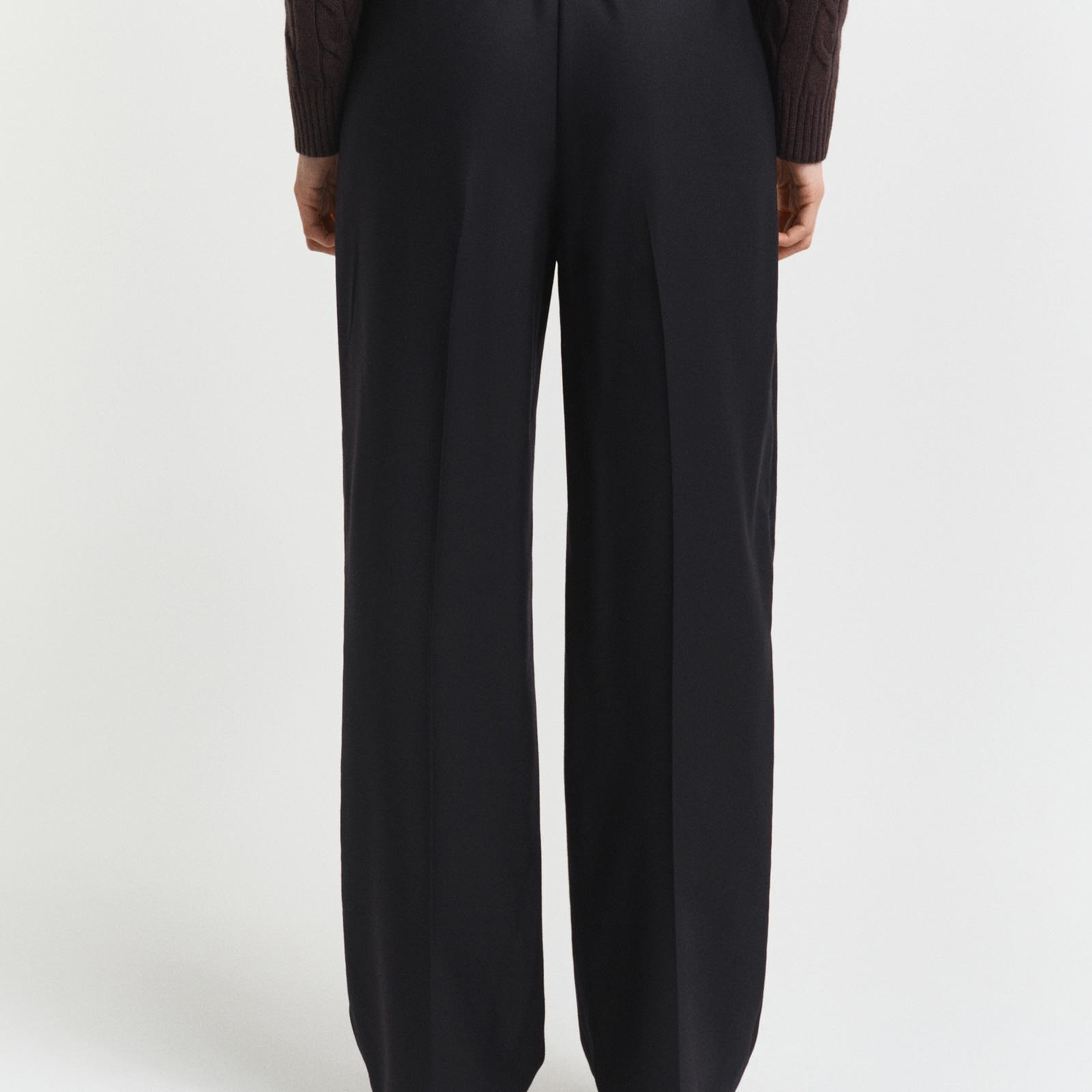GANT Kadın Siyah Relaxed Fit Yün Pantolon