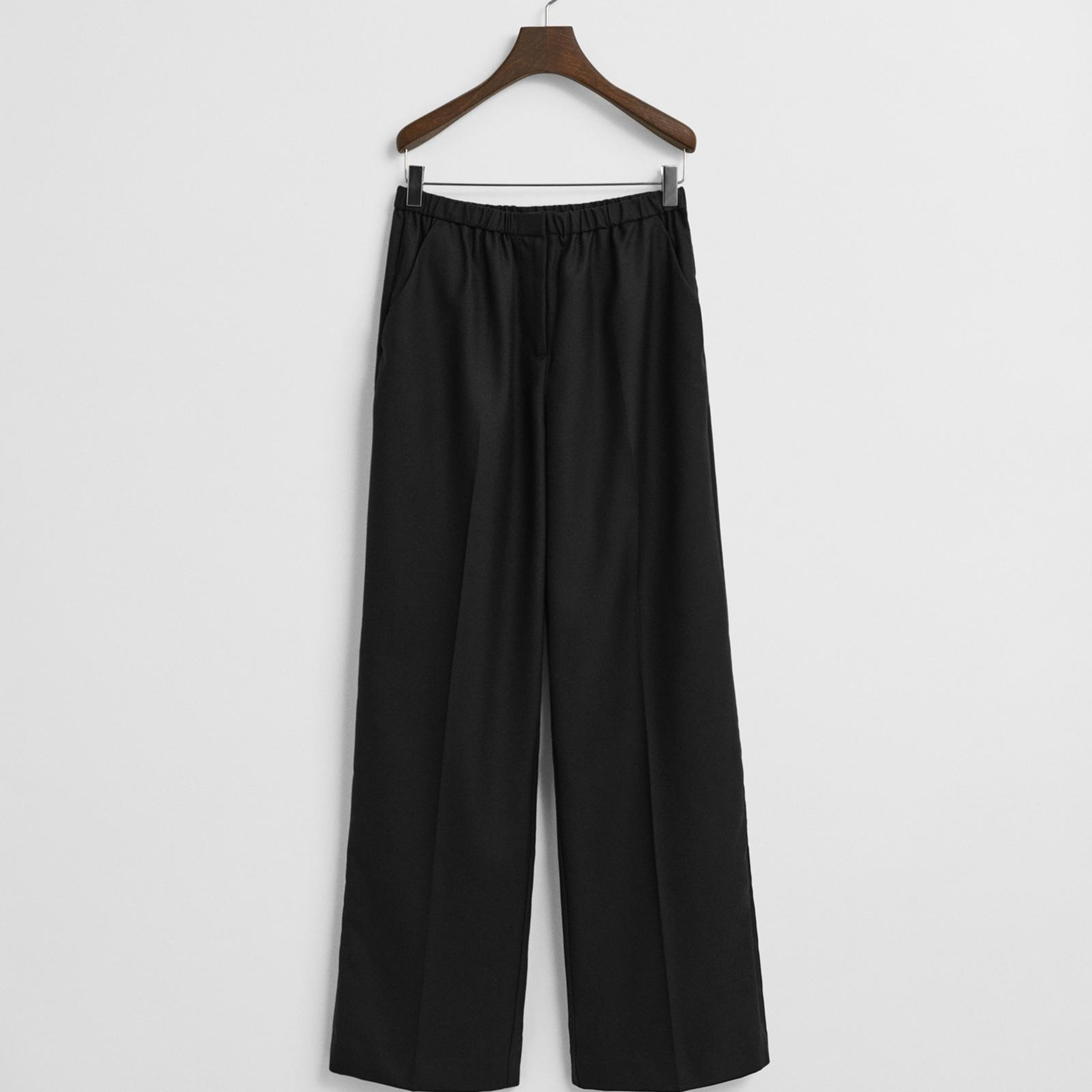GANT Kadın Siyah Relaxed Fit Yün Pantolon