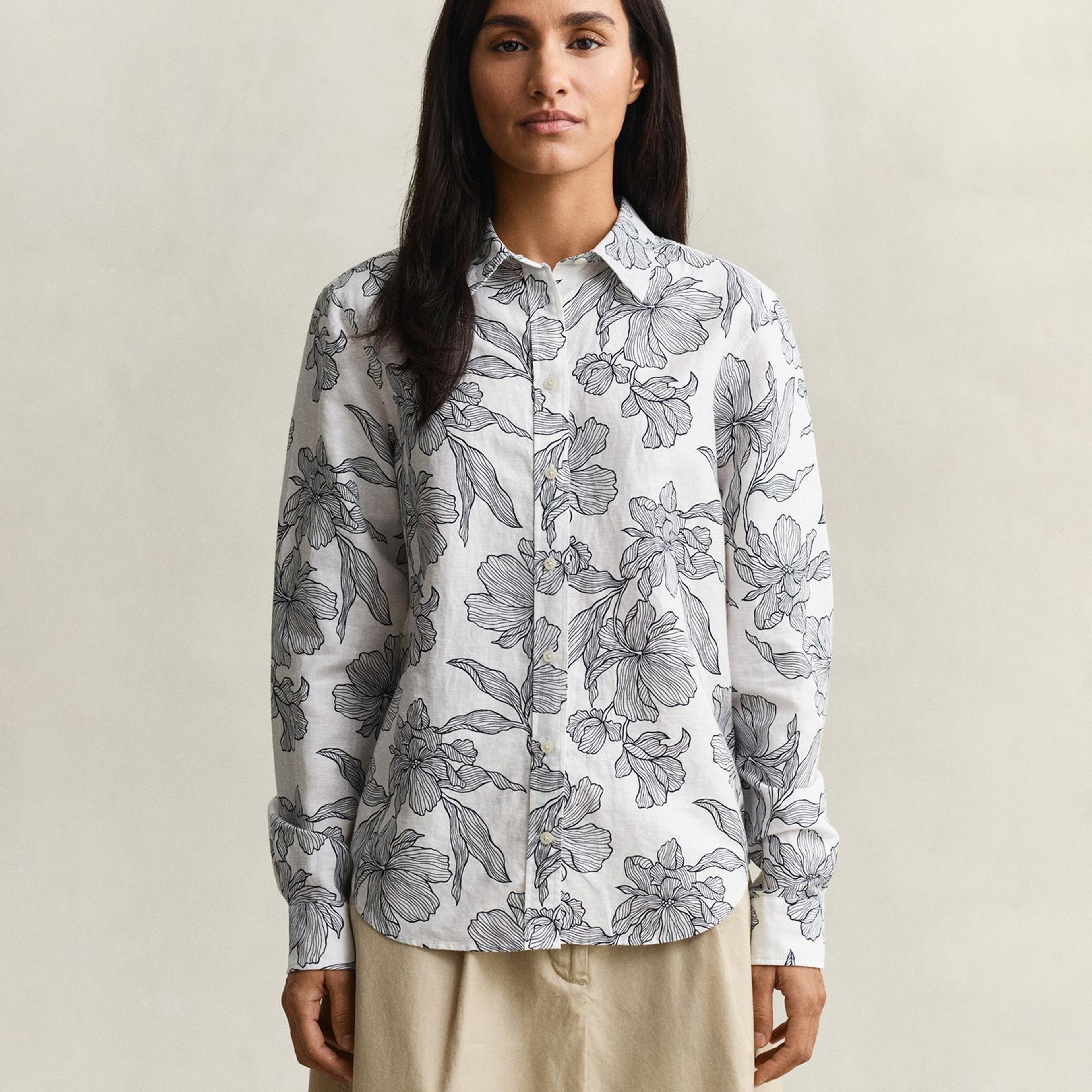 GANT Kadın Beyaz Regular Fit Çiçek Desenli Gömlek