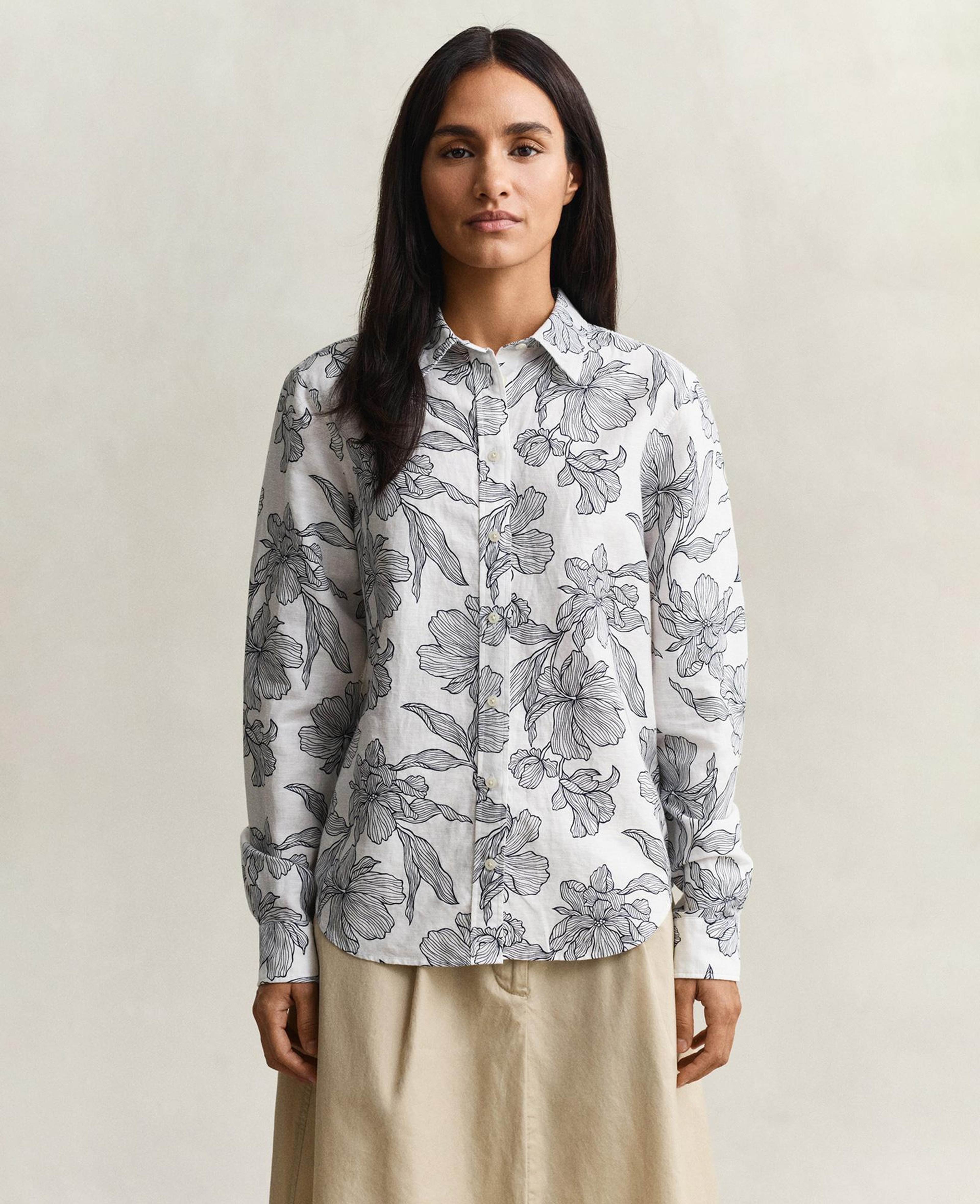 GANT Kadın Beyaz Regular Fit Çiçek Desenli Gömlek