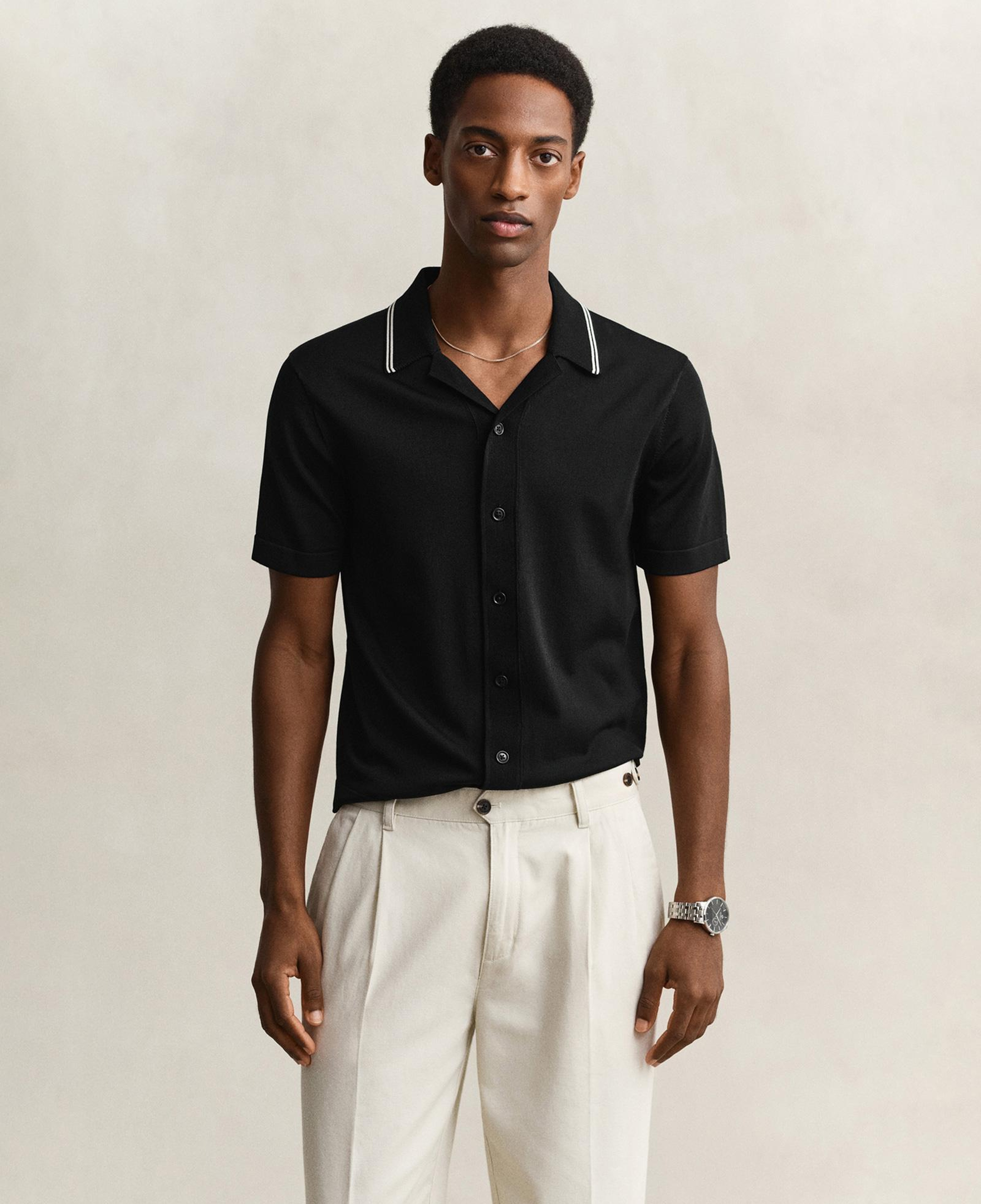 GANT Erkek Siyah Regular Fit Kısa Kollu Resort Yaka Gömlek
