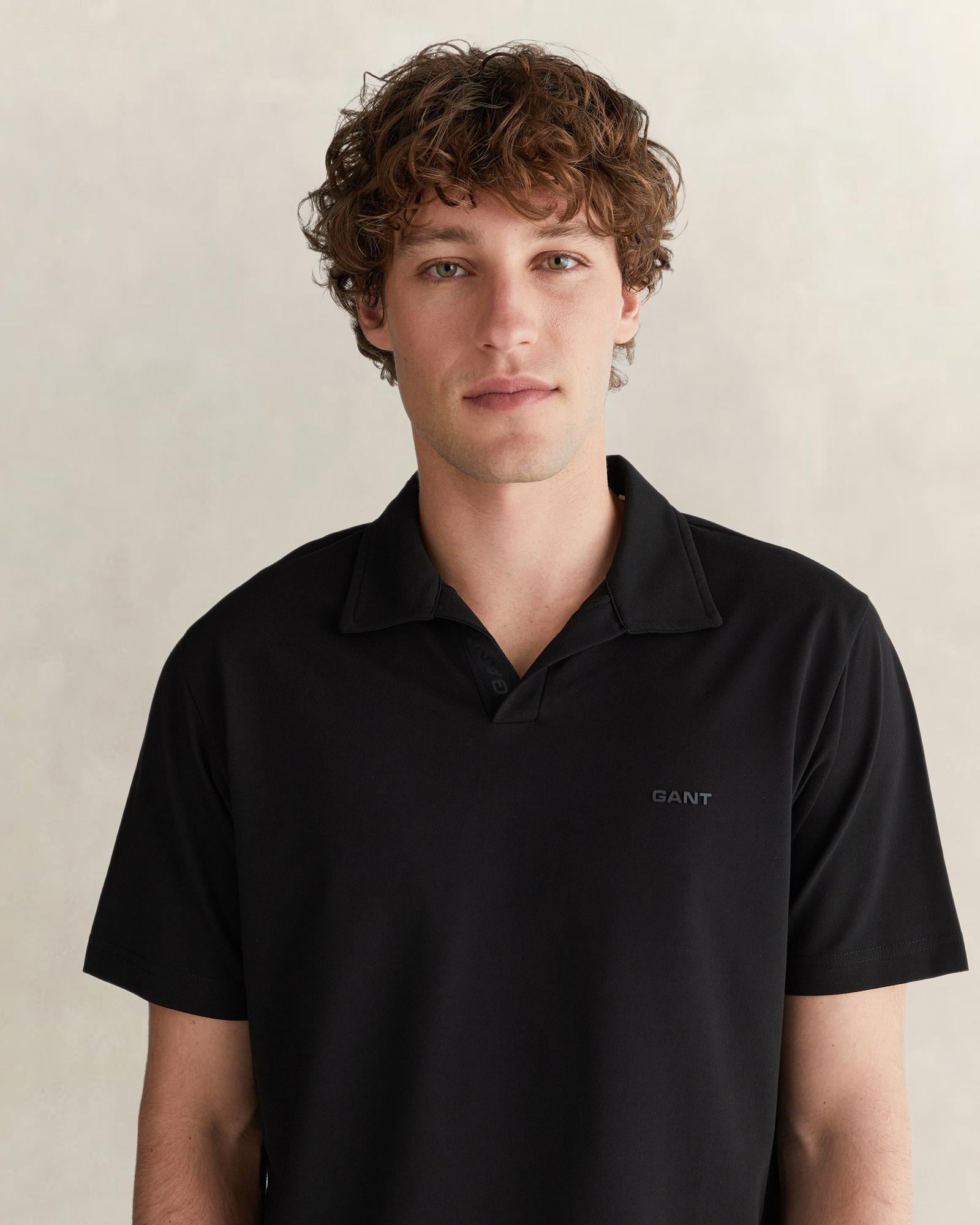 GANT Erkek Siyah Regular Fit Polo Yaka T-Shirt