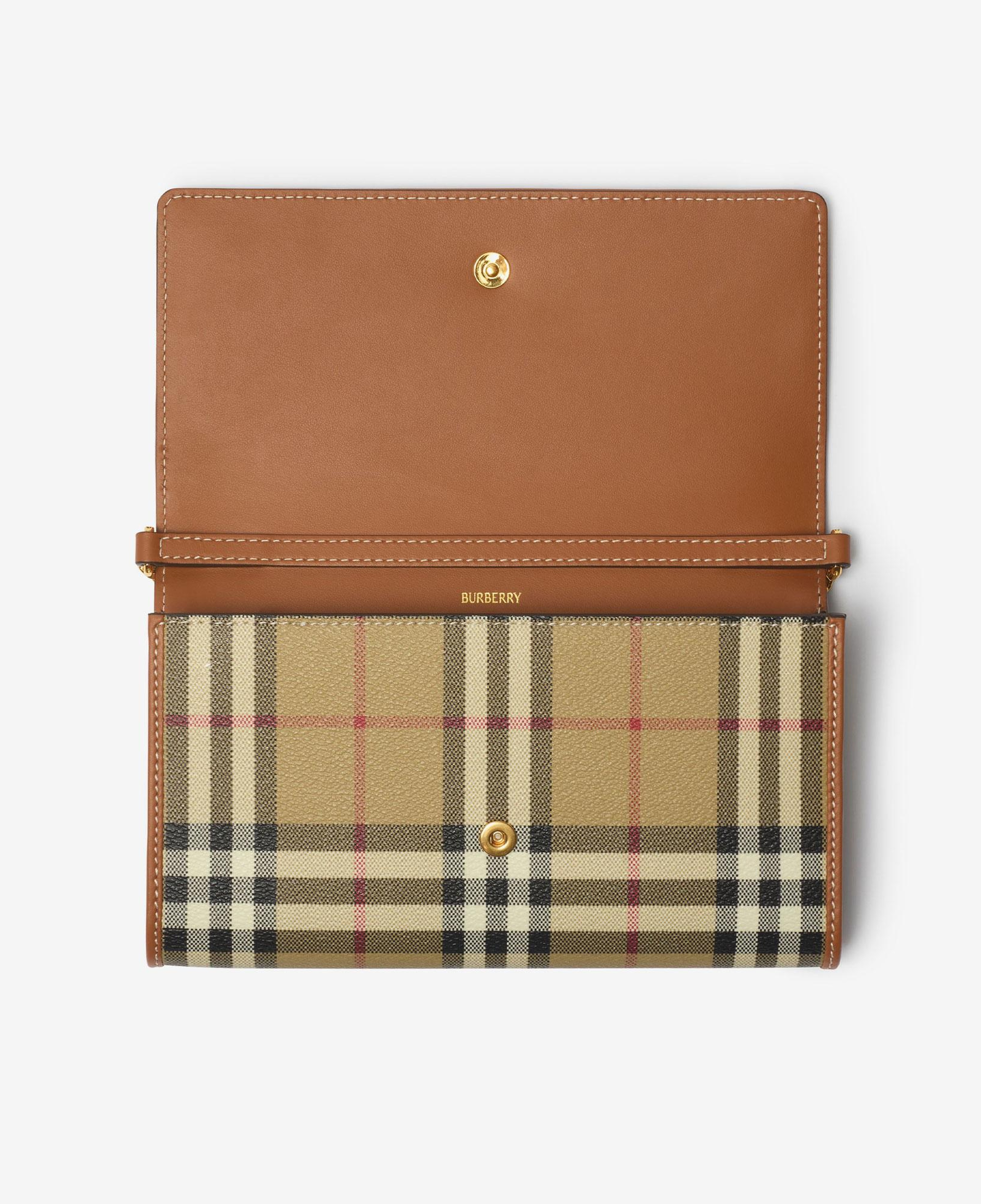 Burberry Hannah Check Chain Strap Kadın Bej Çanta