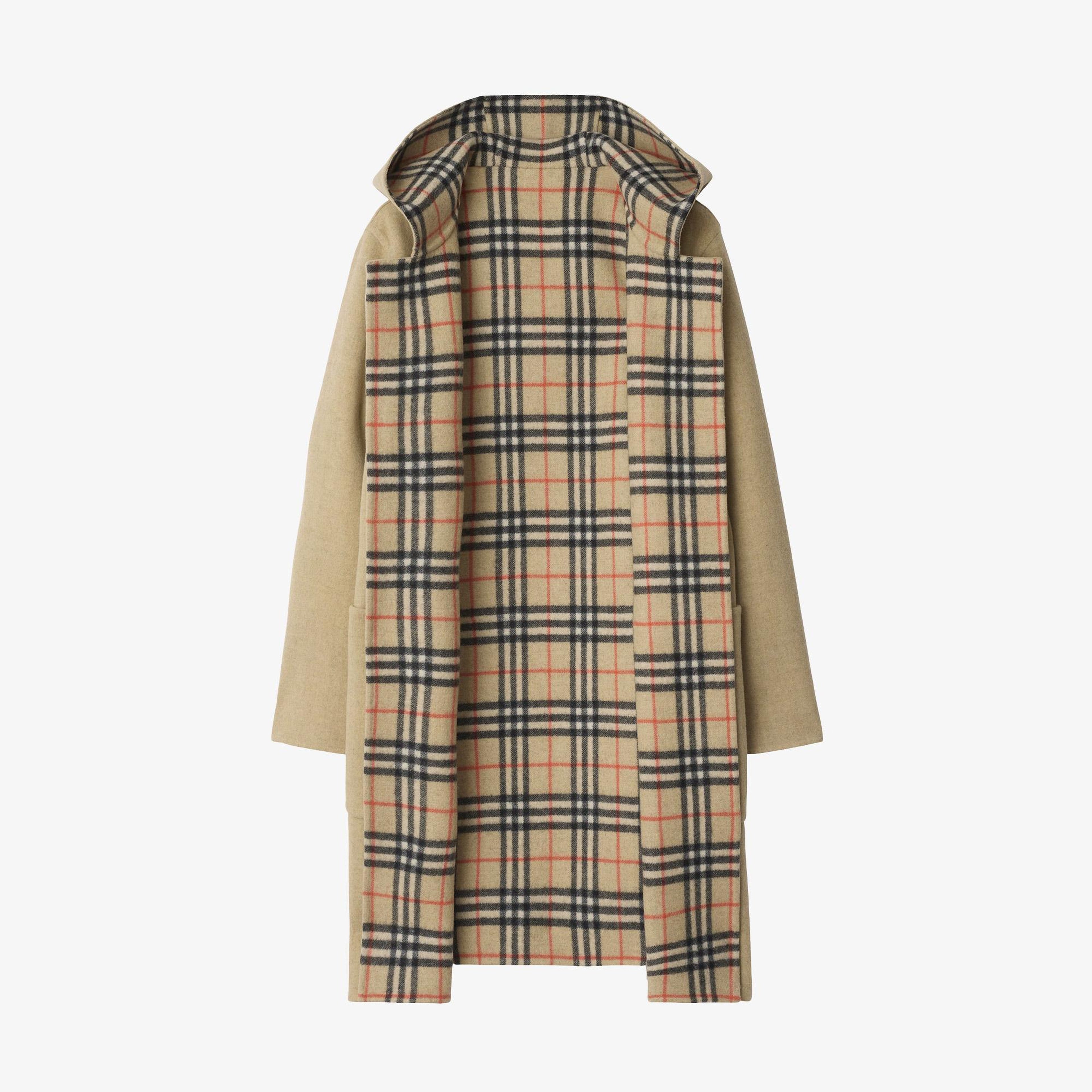 Burberry Hampshire Reversible Wool Hooded Wrap Kadın Bej Kaban