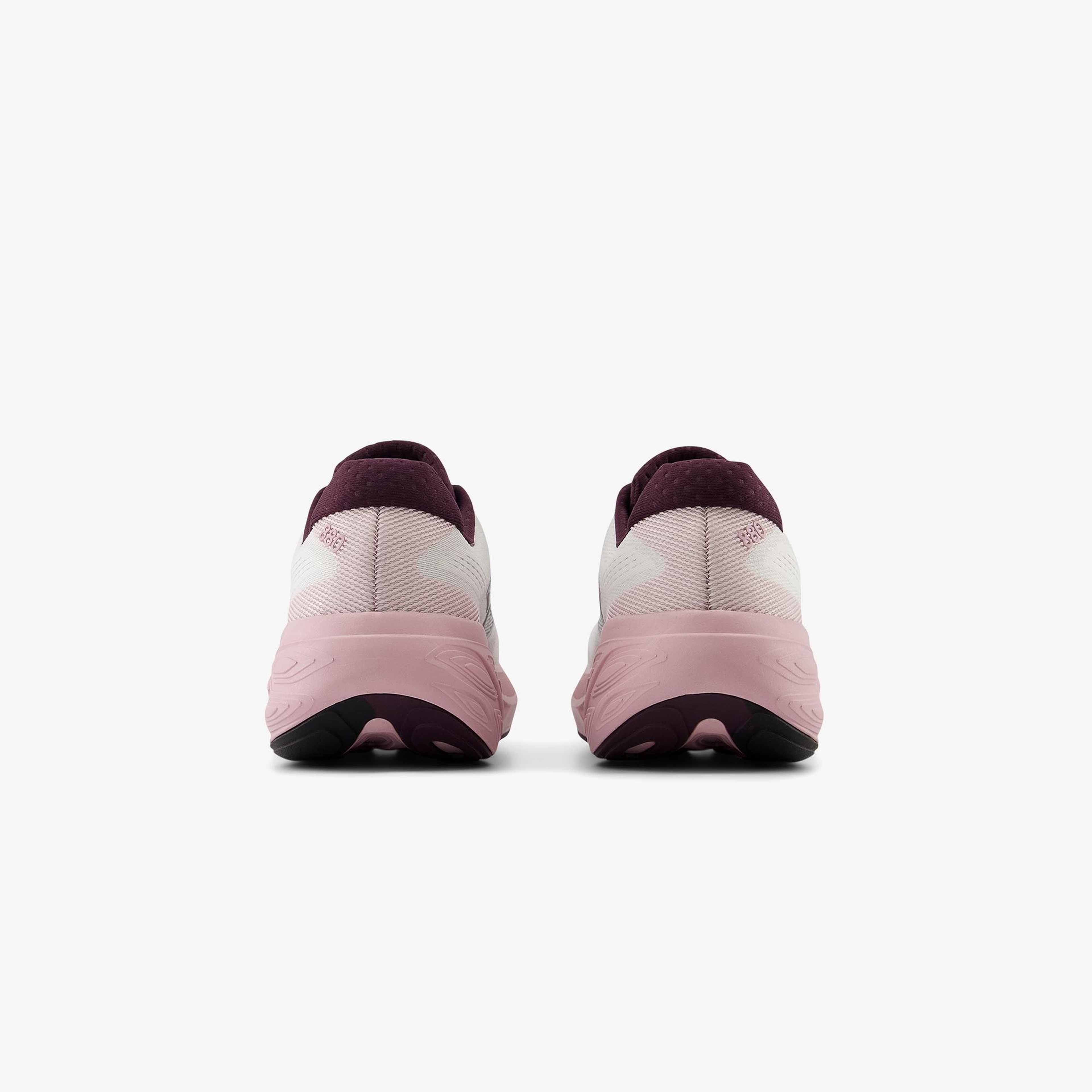 New Balance Fresh Foam 880 v15 Kadın Pembe Koşu Ayakkabısı