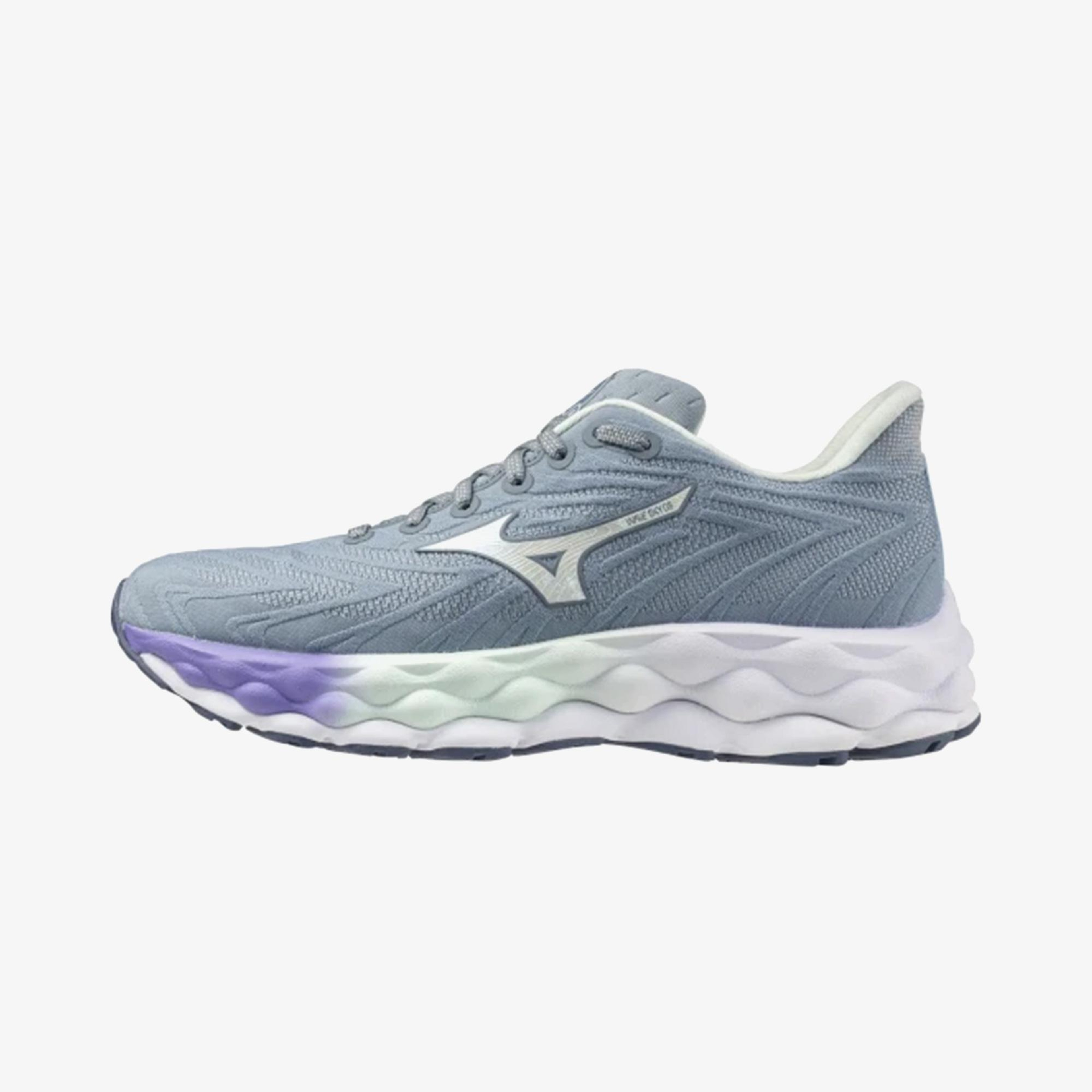 Mizuno Wave Sky 8 Kadın Gri Koşu Ayakkabısı