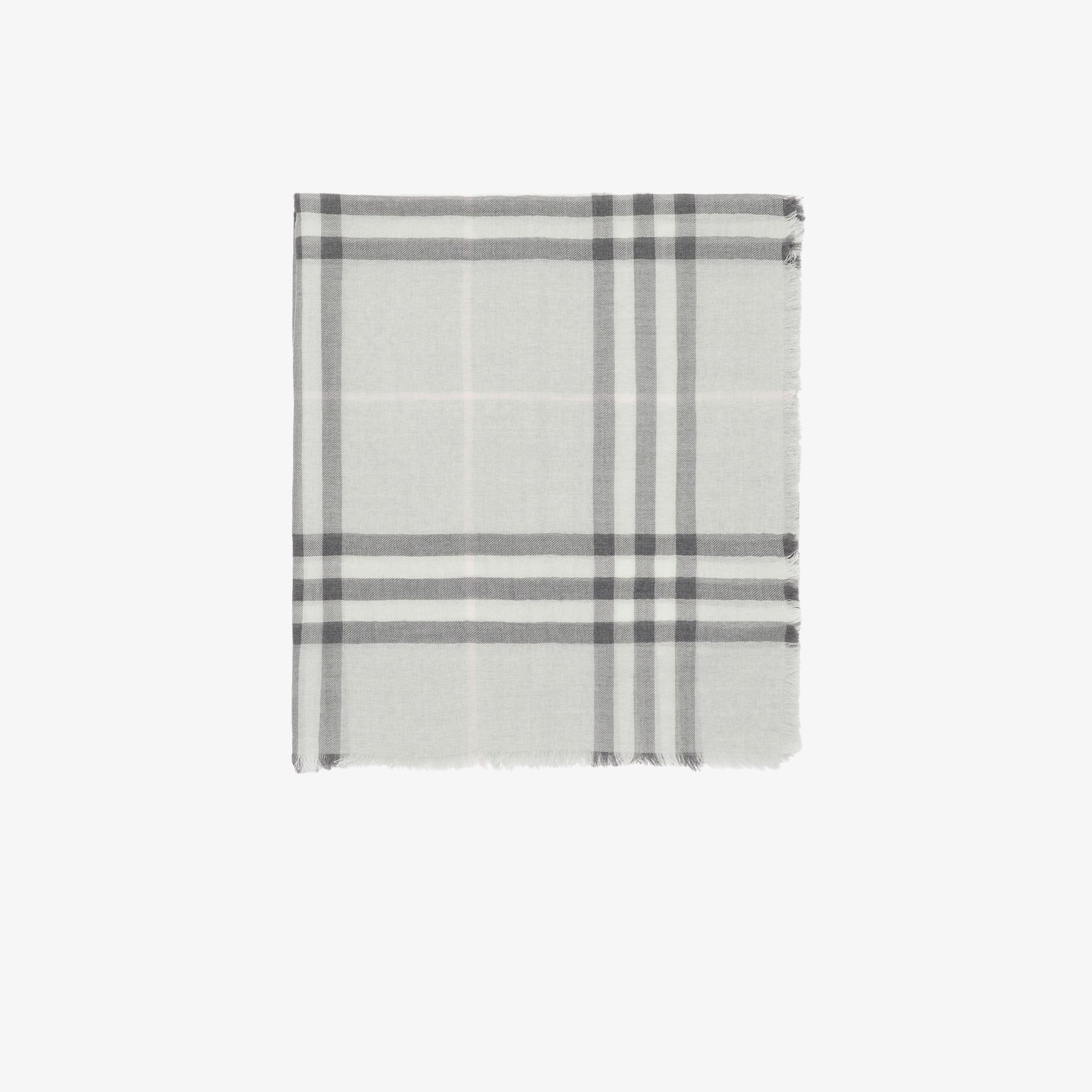Burberry Giant Wide Check Wool Kadın Gri Atkı