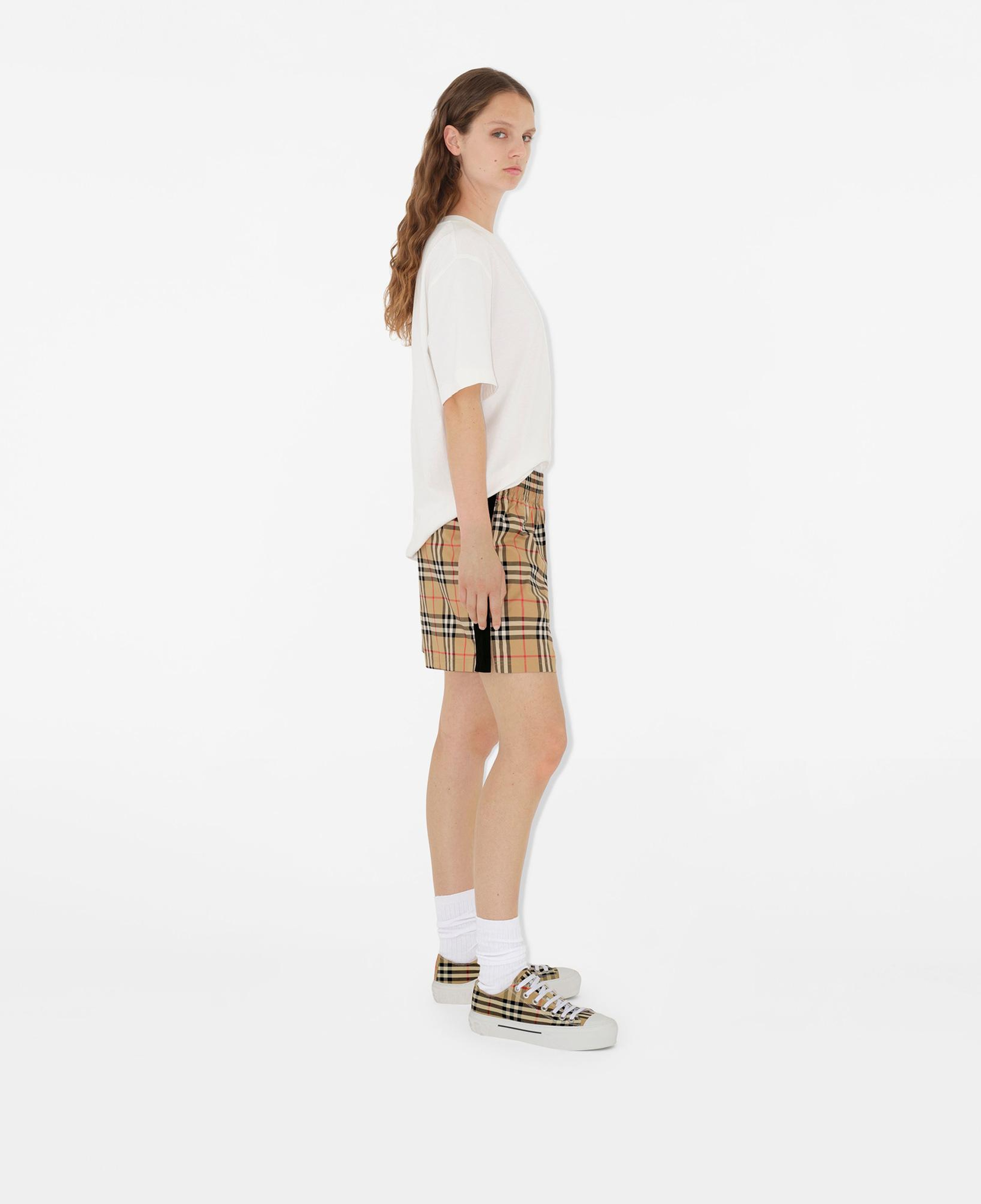 Burberry Check Stretch Pamuk Kadın Bej Şort