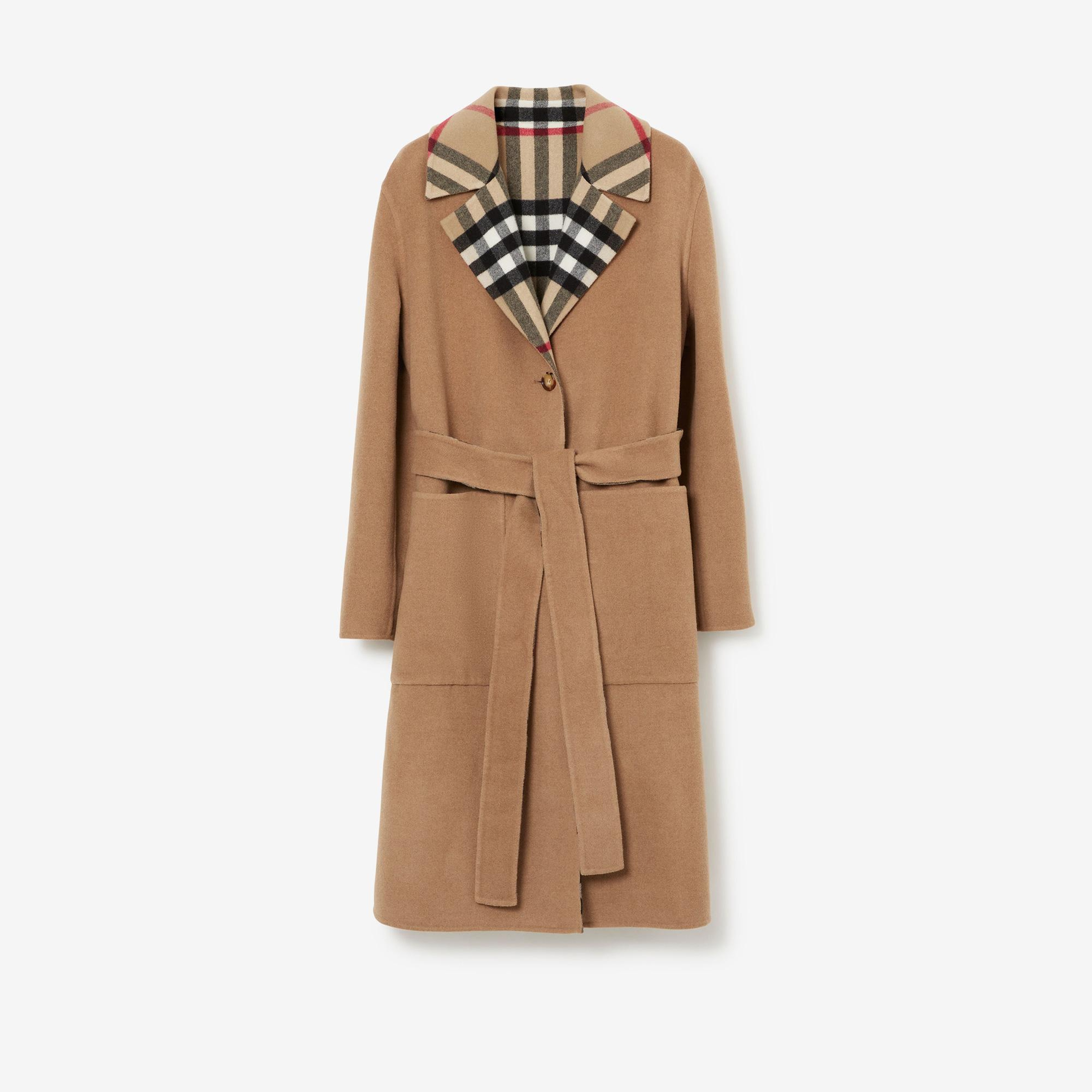 Burberry Reversible Check Yün Kadın Bej Mont