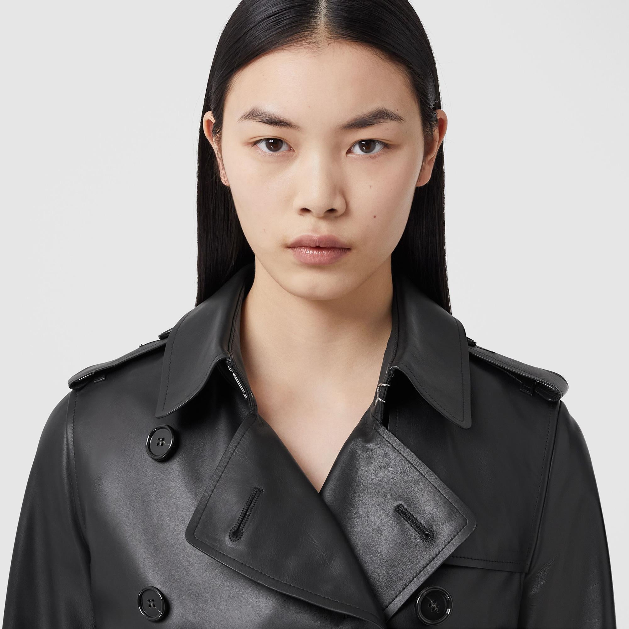 Burberry Kadın Siyah Deri Mont