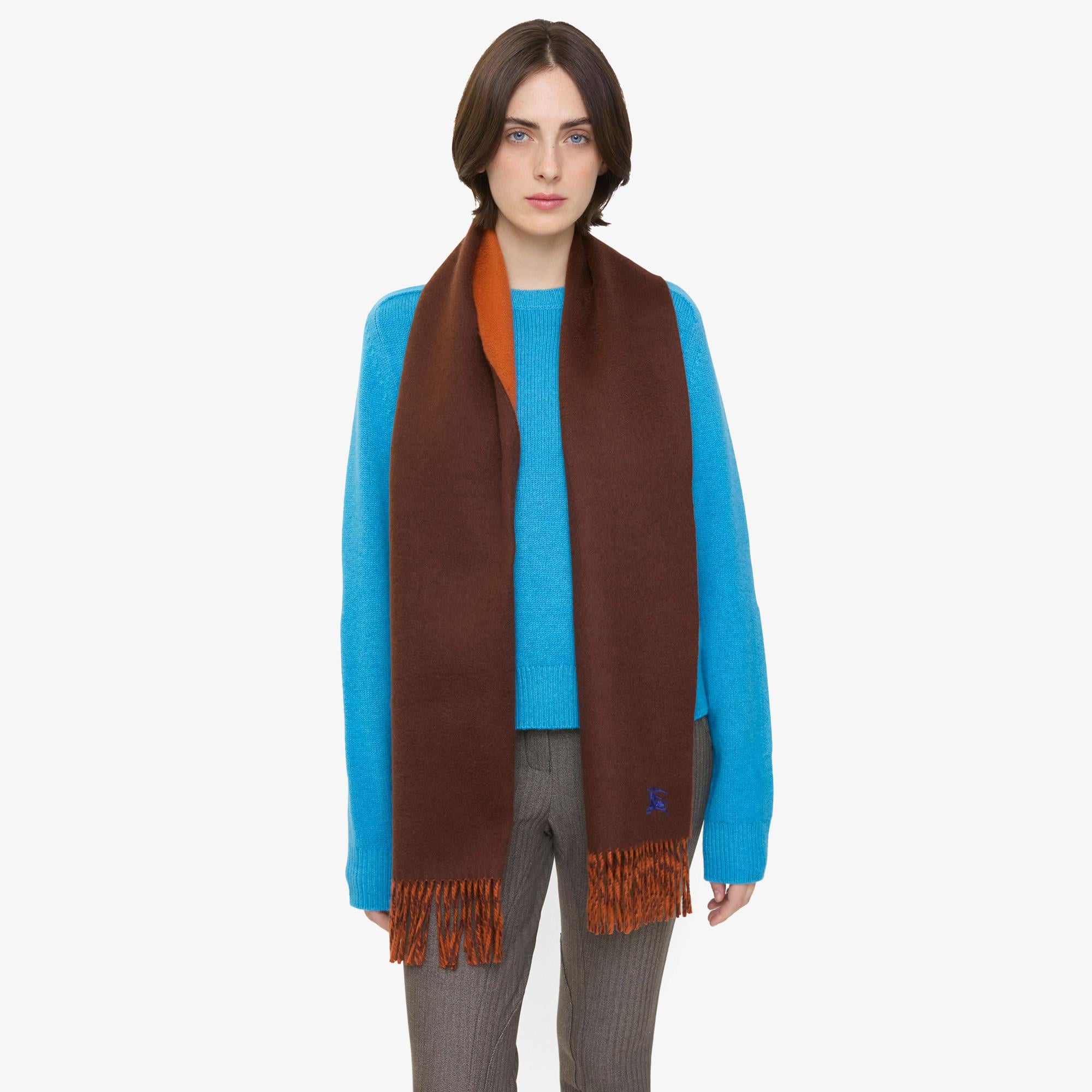 Burberry Knight Solid Reversible Cashmere Kadın Kahverengi Atkı