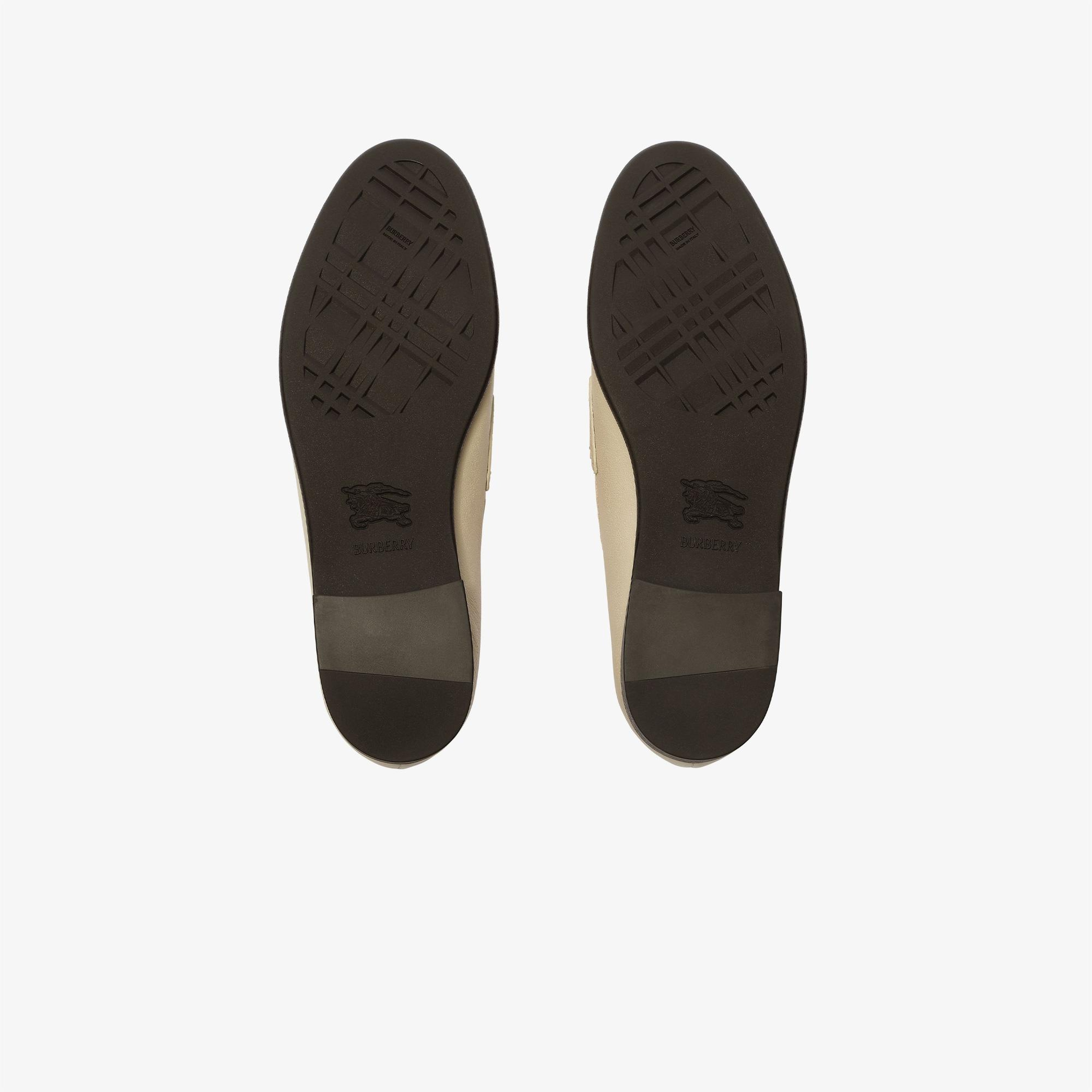 Burberry Opal Loafer Kadın Beyaz Loafer