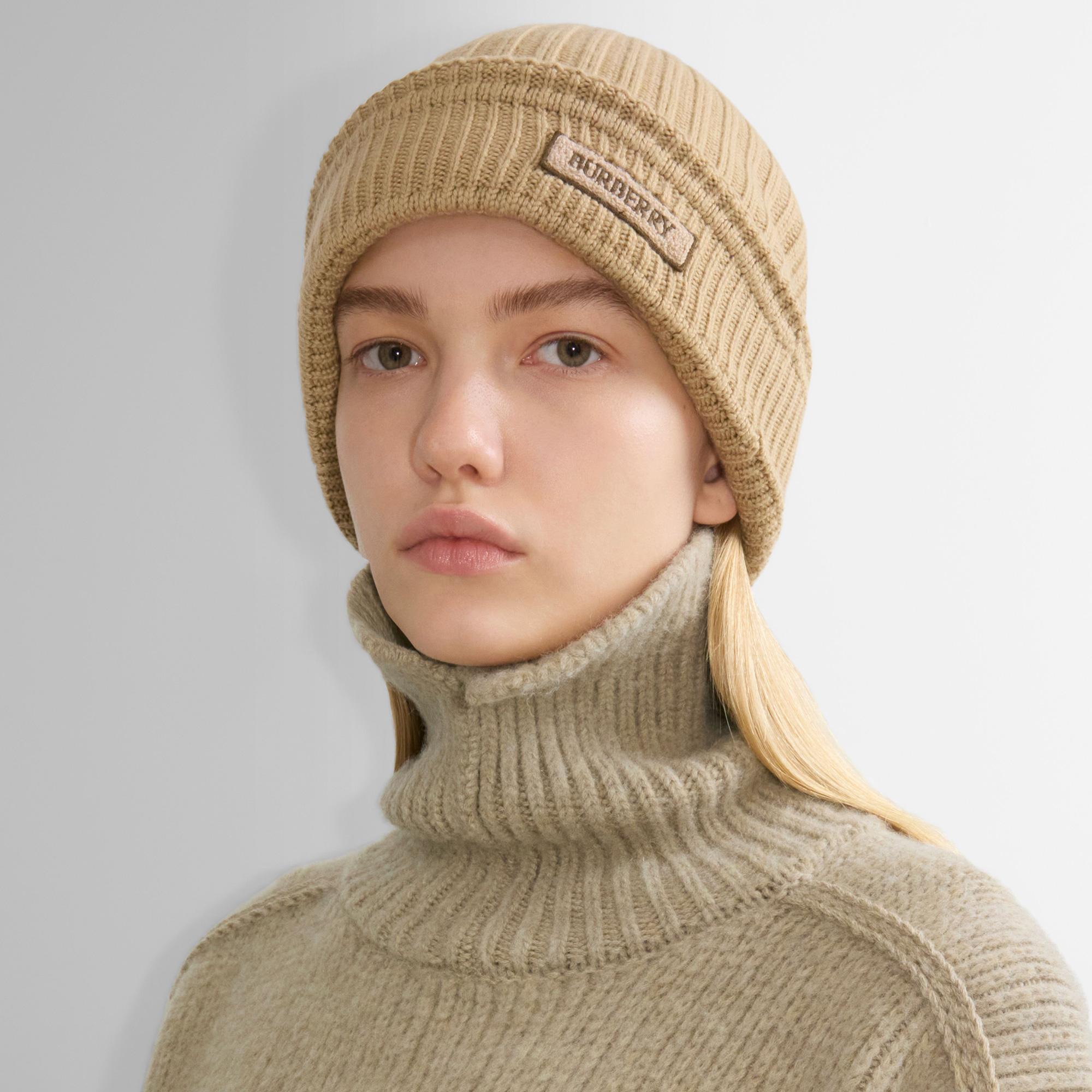 Burberry Logo Wool Erkek Bej Bere