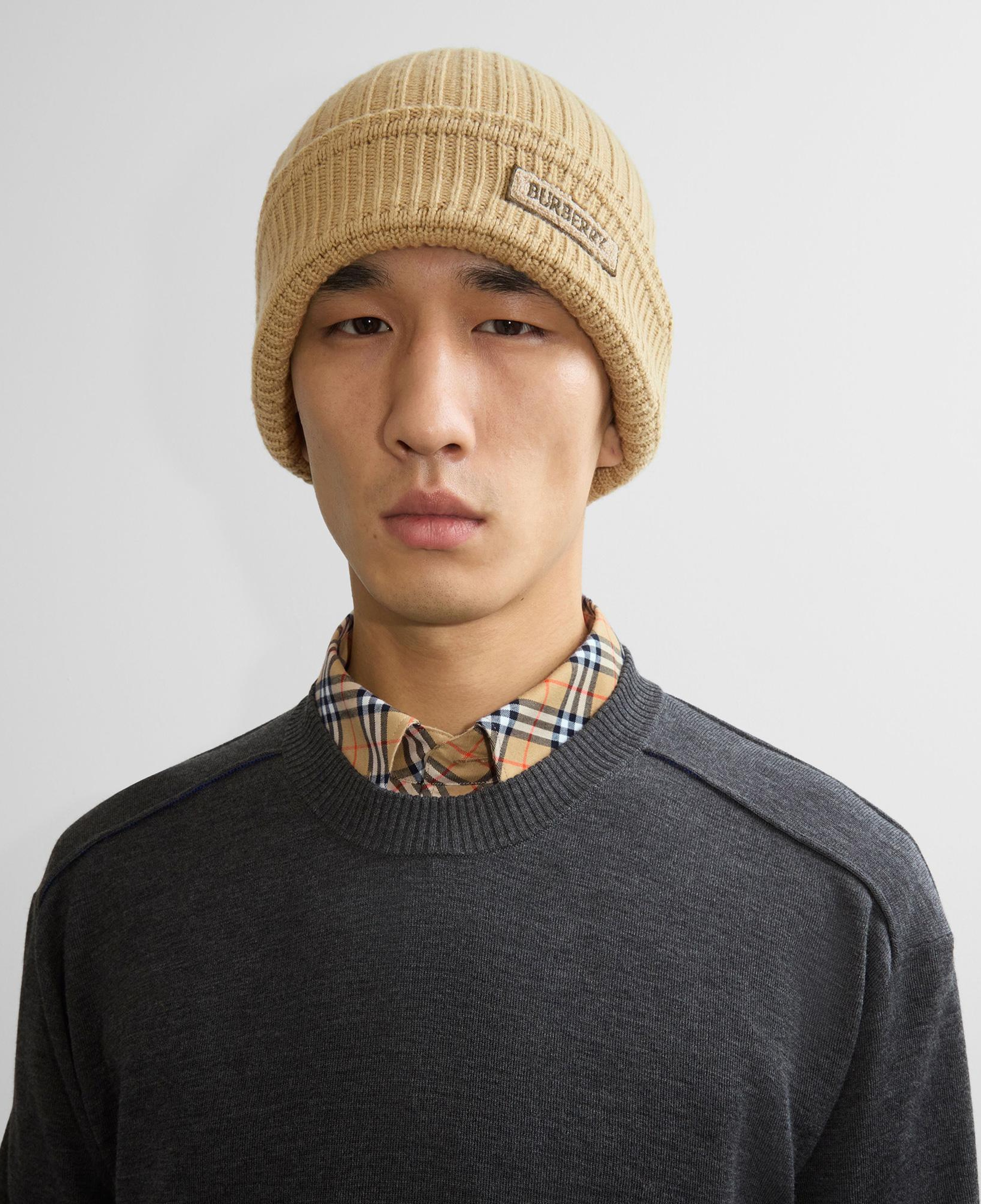 Burberry Logo Wool Erkek Bej Bere