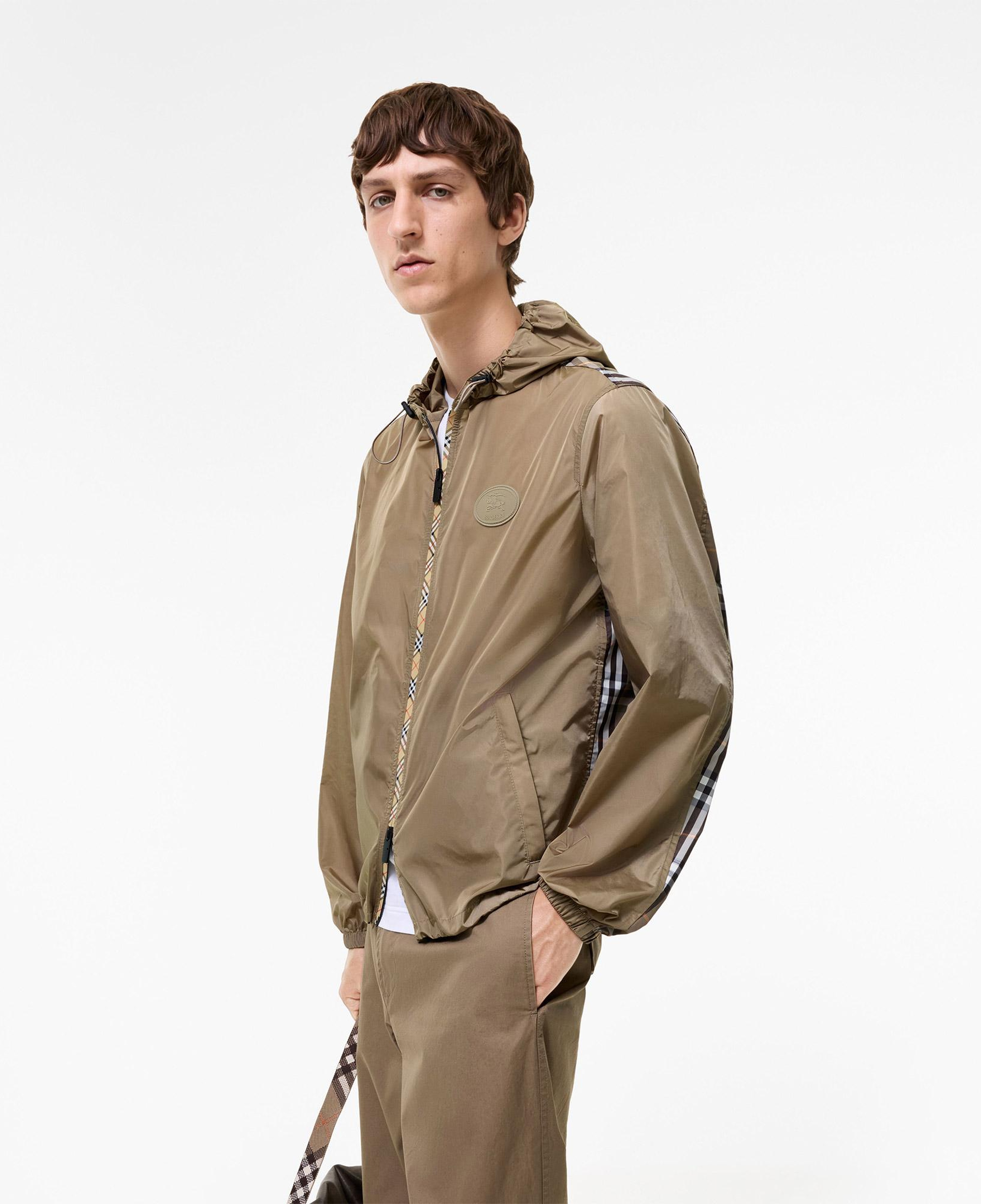 Burberry Newport Erkek Kahverengi Mont