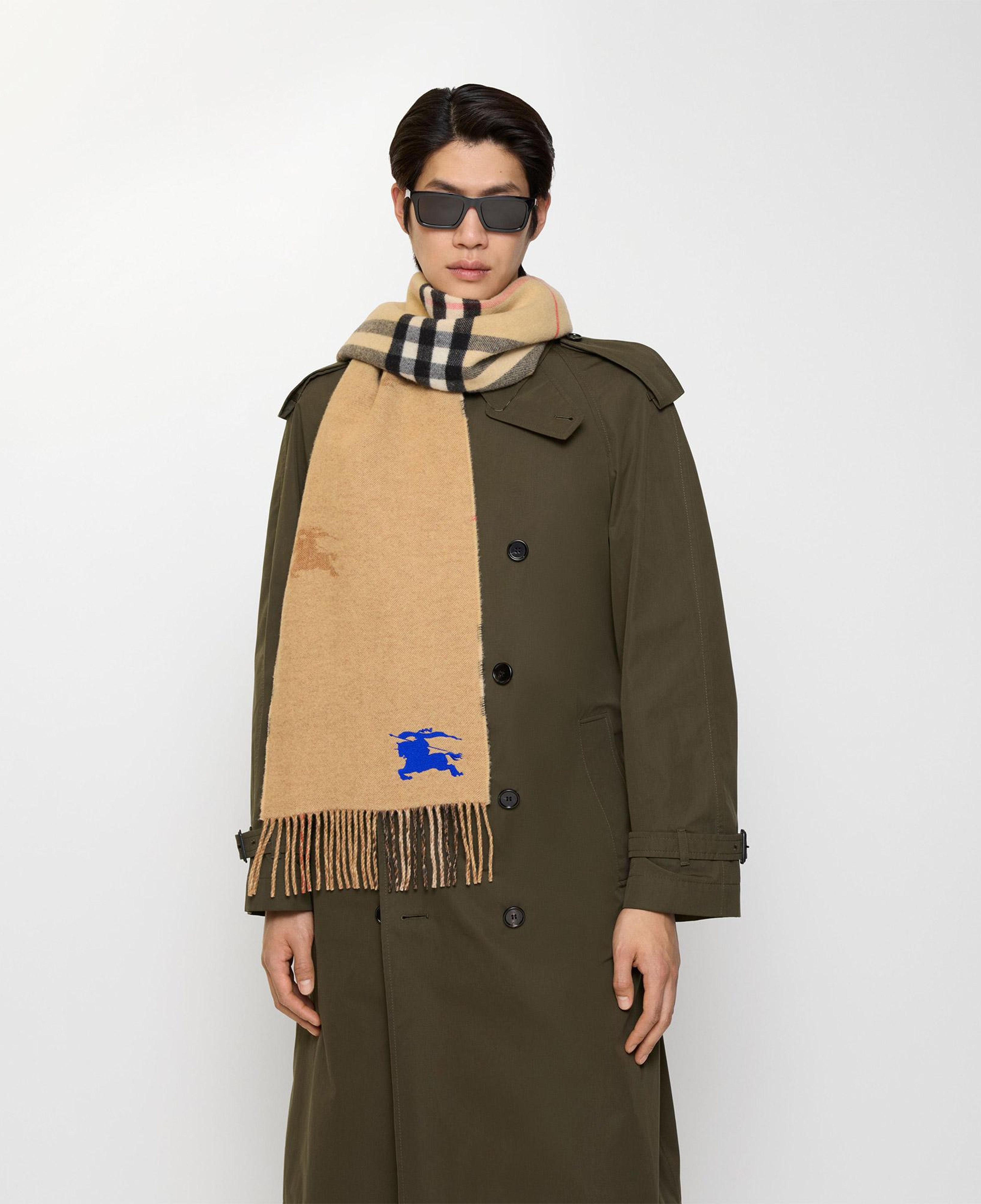 Burberry Reversible EKD Check Cashmere Kadın Bej Atkı