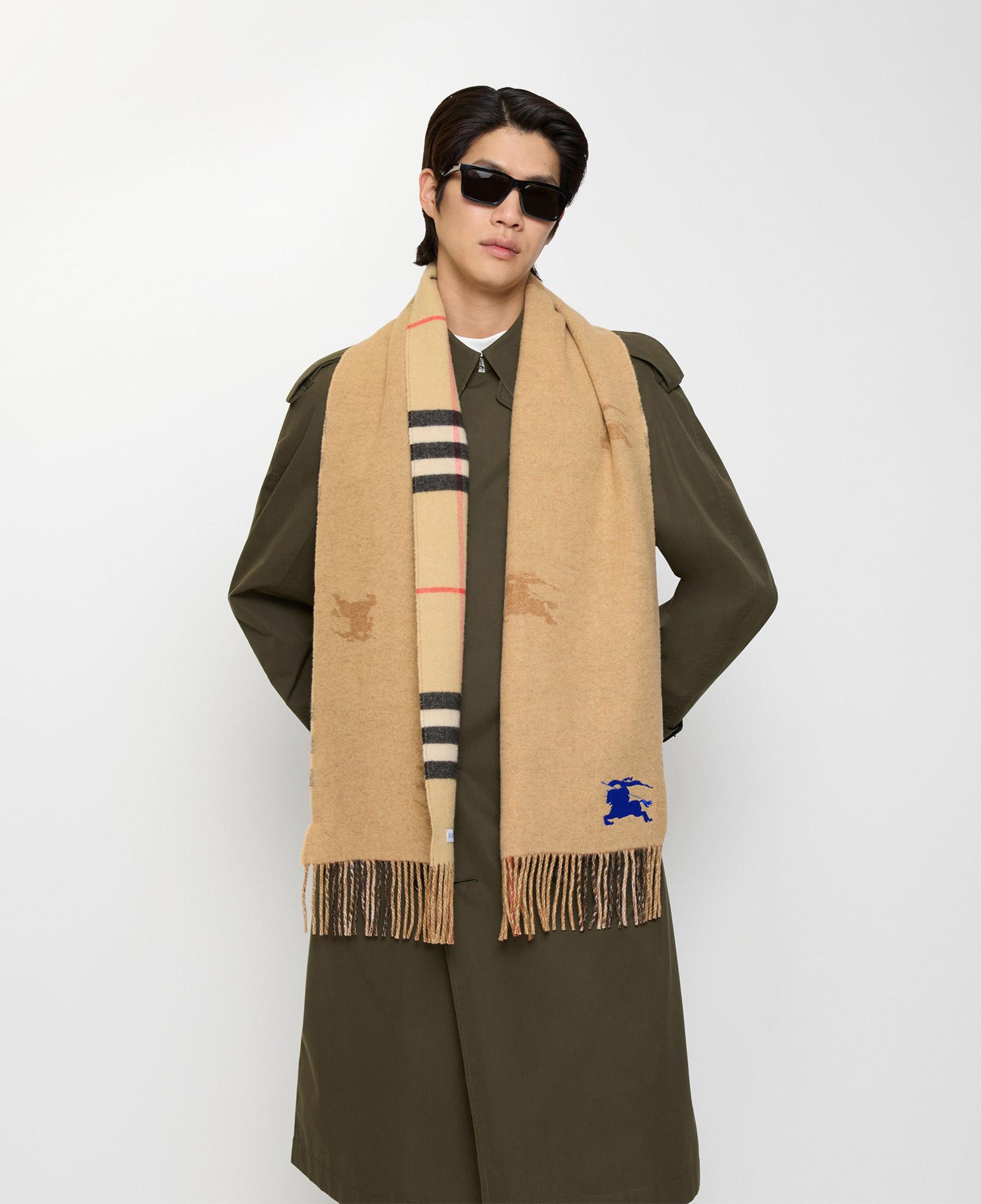 Burberry Reversible EKD Check Cashmere Kadın Bej Atkı