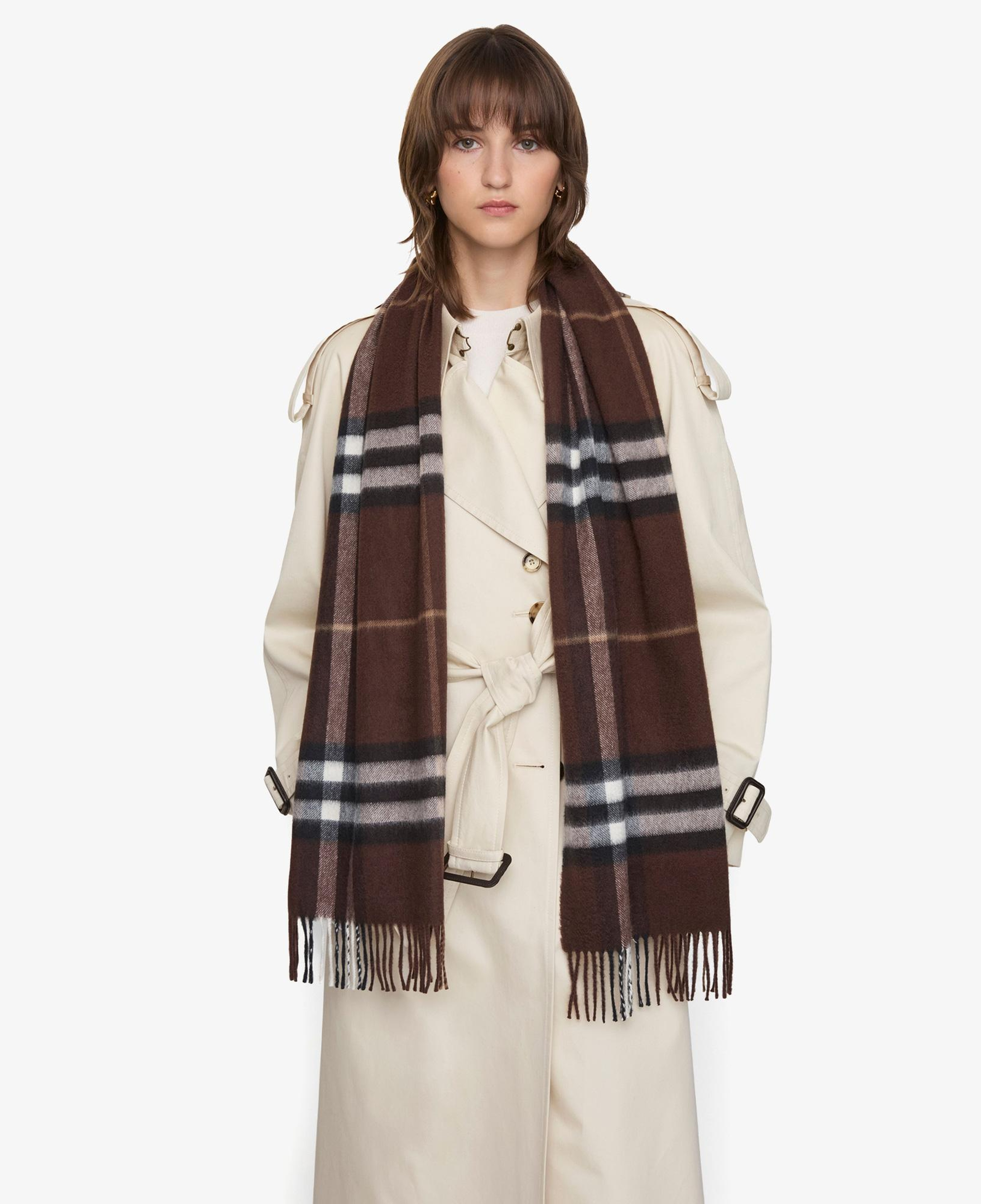 Burberry Giant Check Kadın Kahverengi Atkı