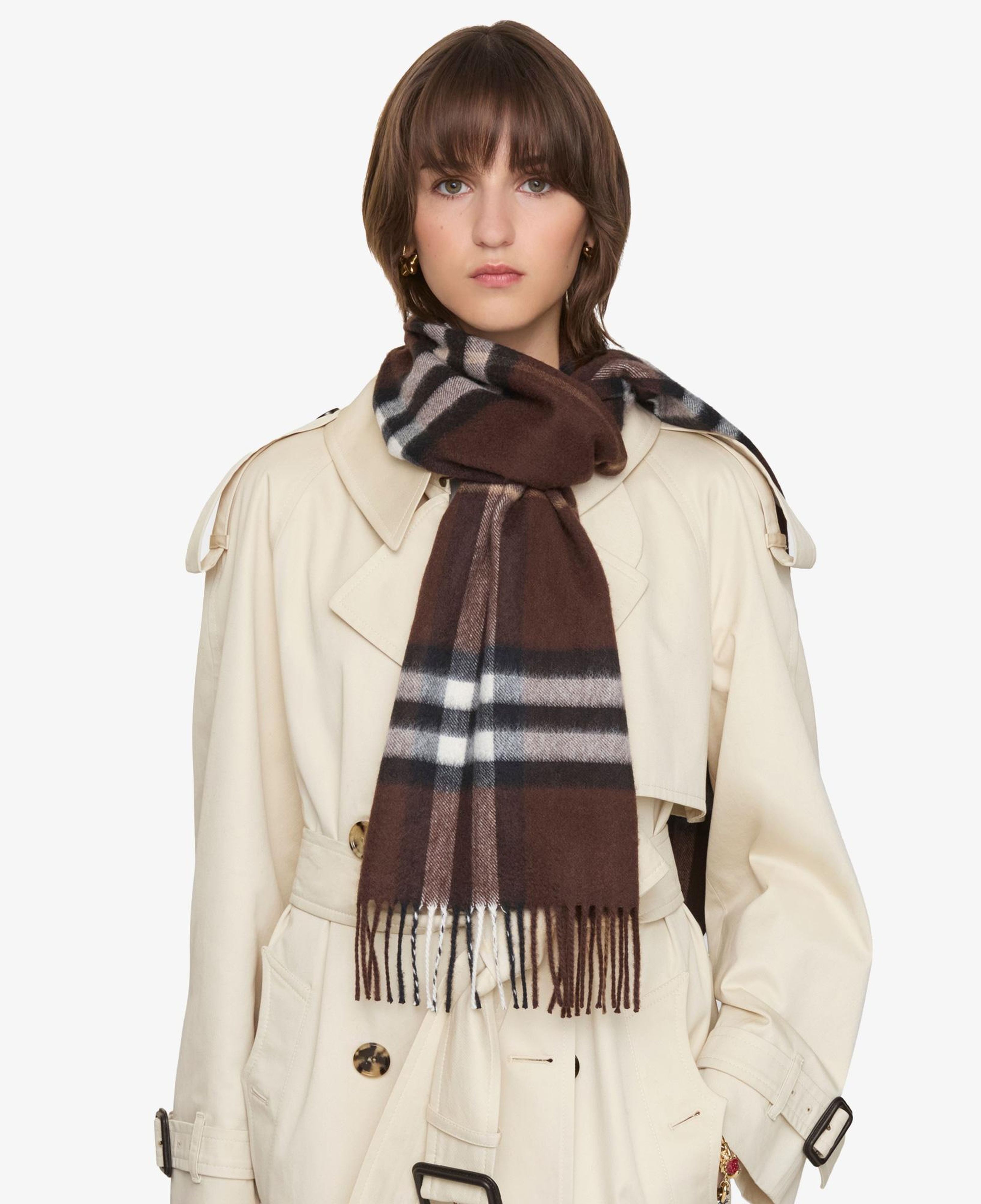 Burberry Giant Check Kadın Kahverengi Atkı