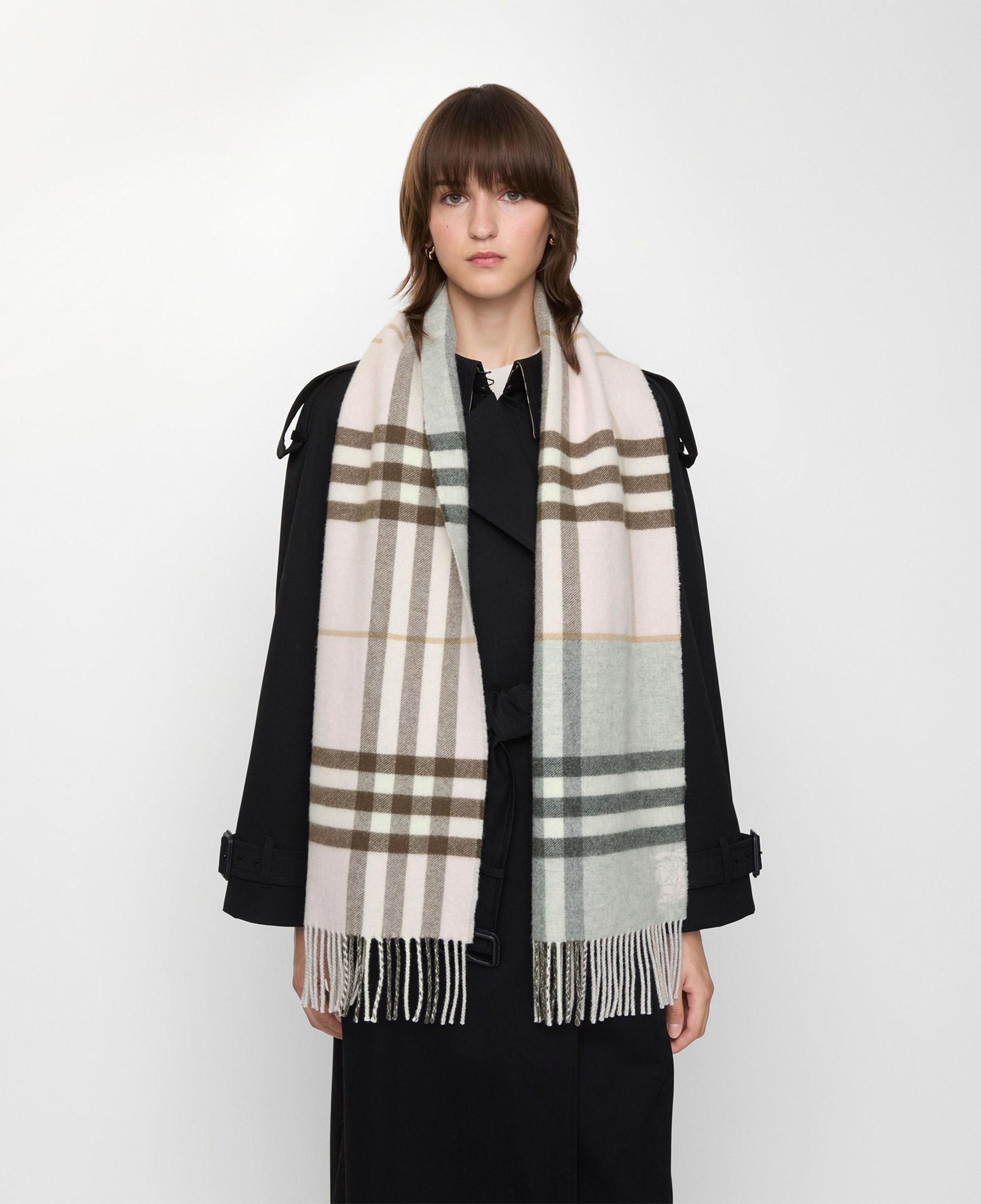 Burberry Contrast Check Cashmere Kadın Pembe Atkı