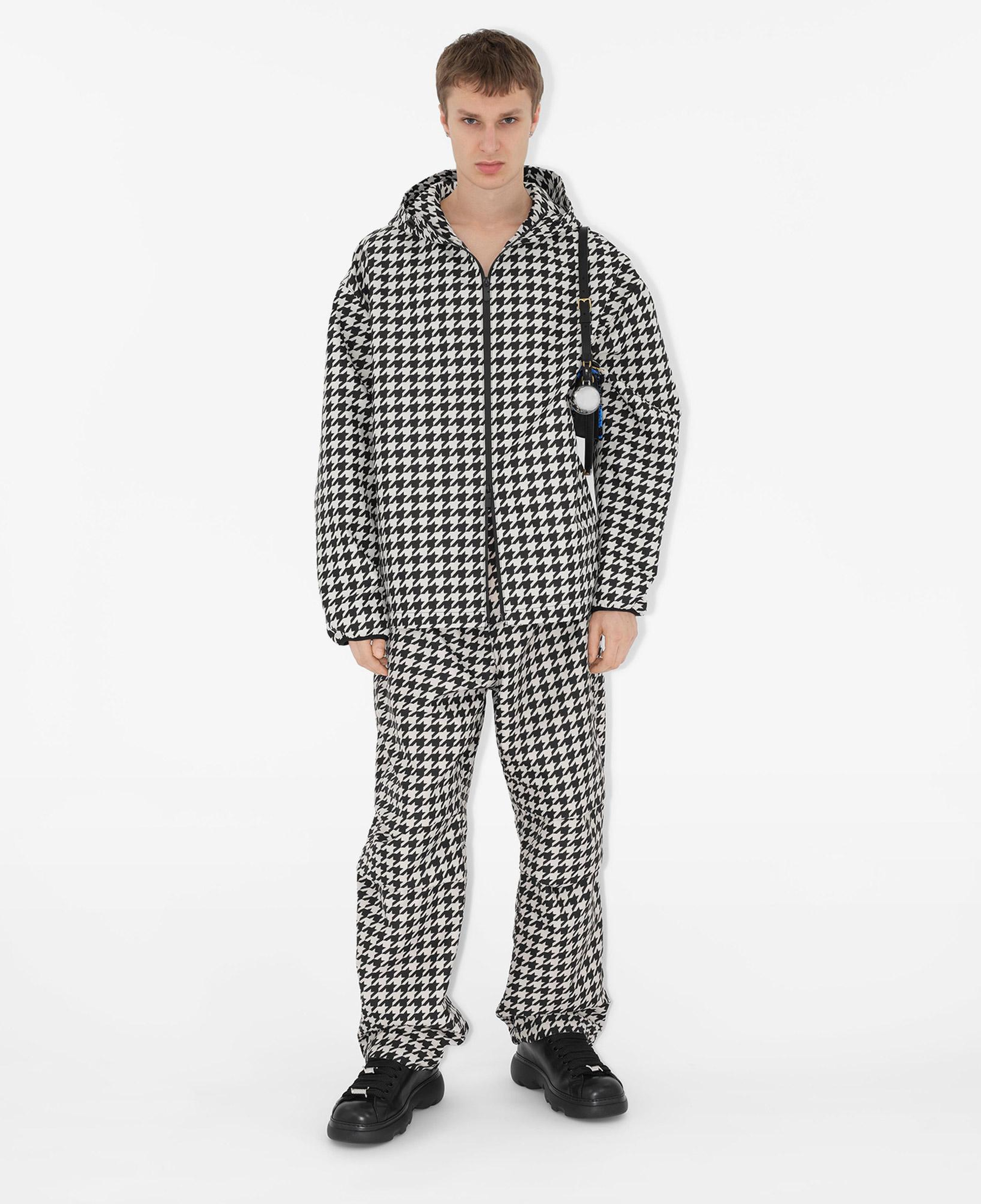 Burberry Erkek Siyah Mont