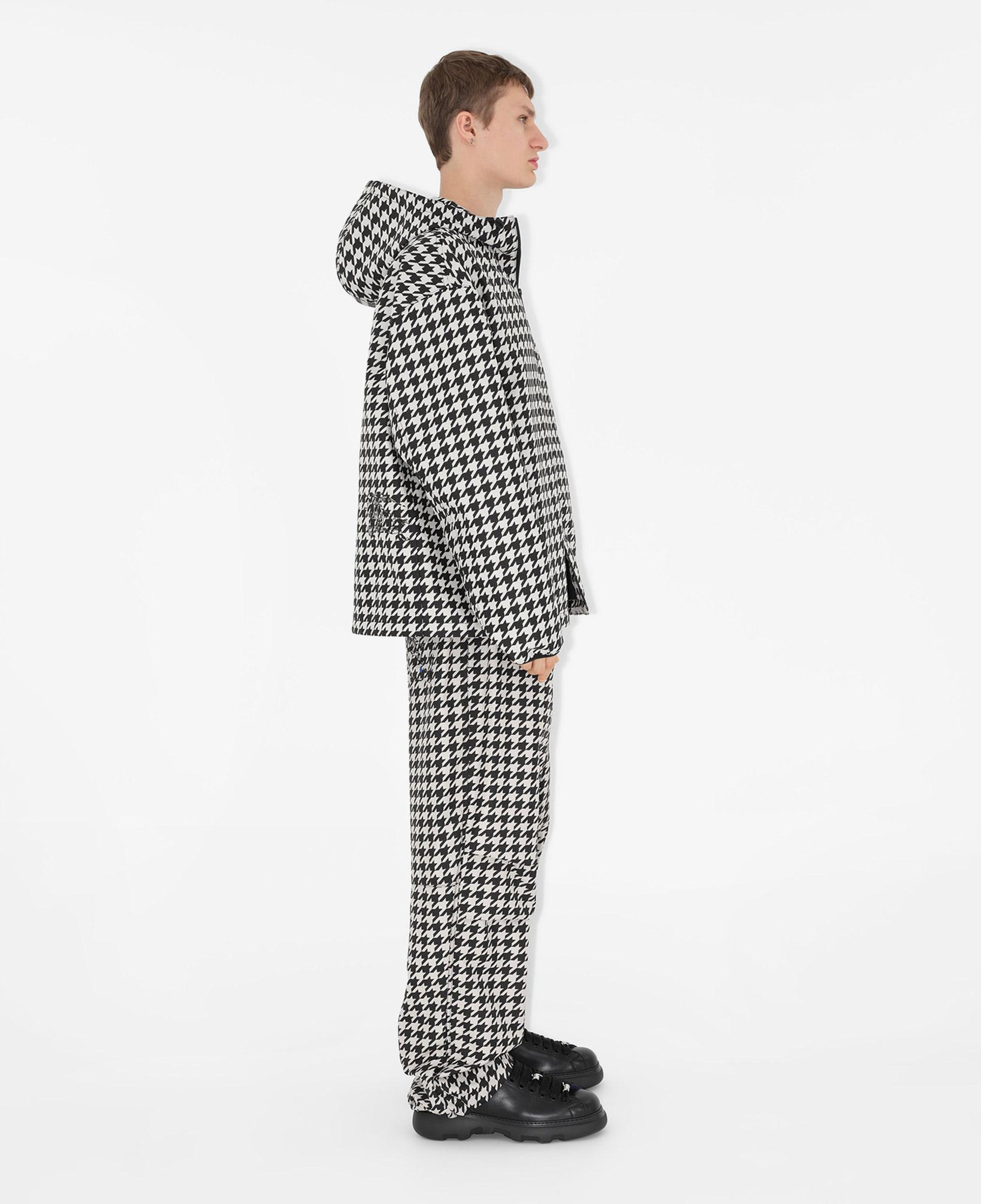 Burberry Erkek Siyah Mont