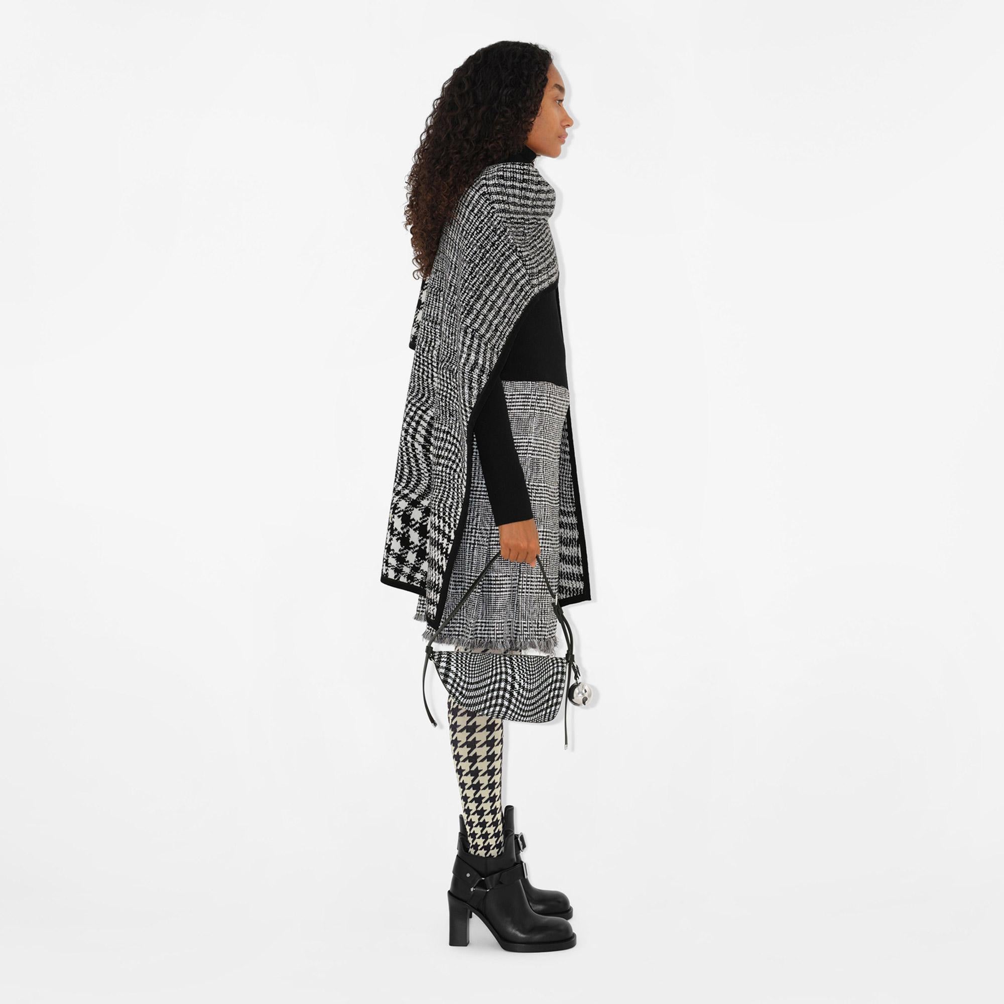 Burberry Unisex Siyah Panço