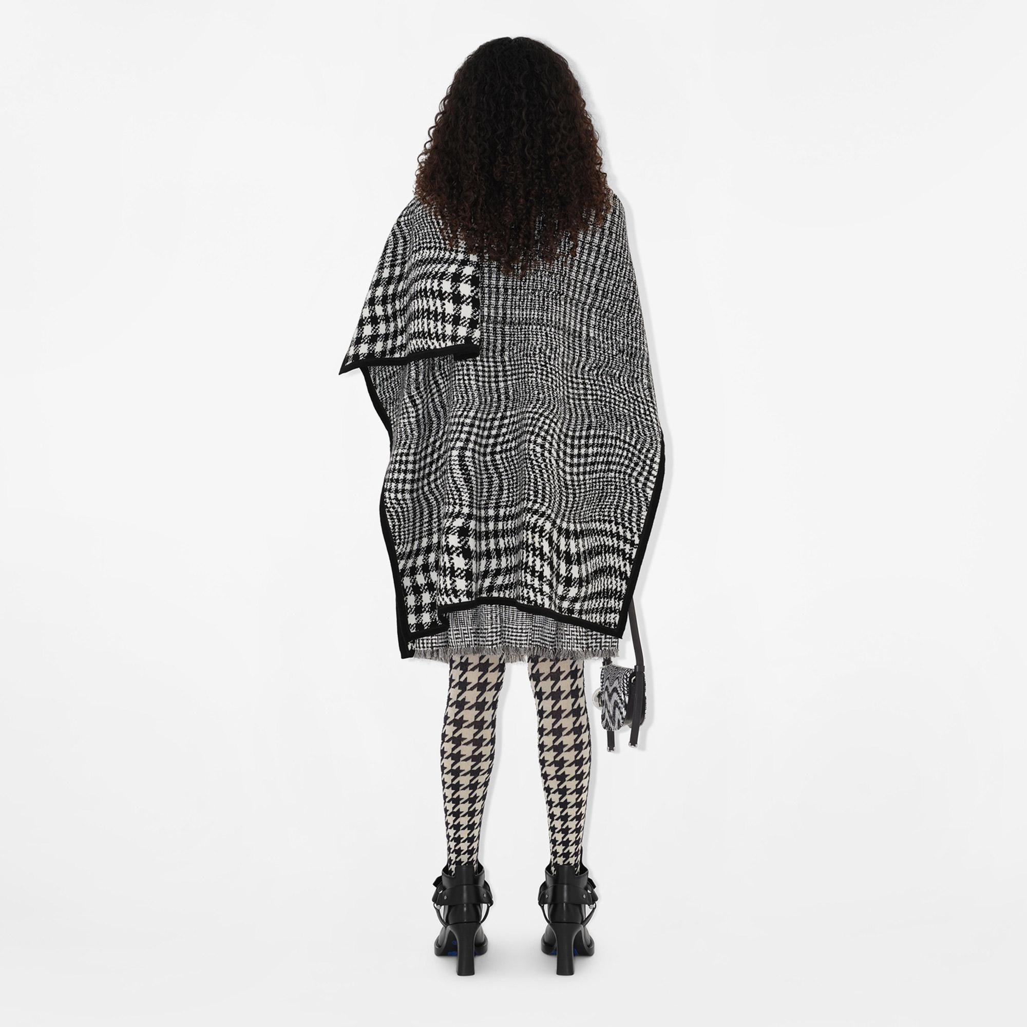 Burberry Unisex Siyah Panço