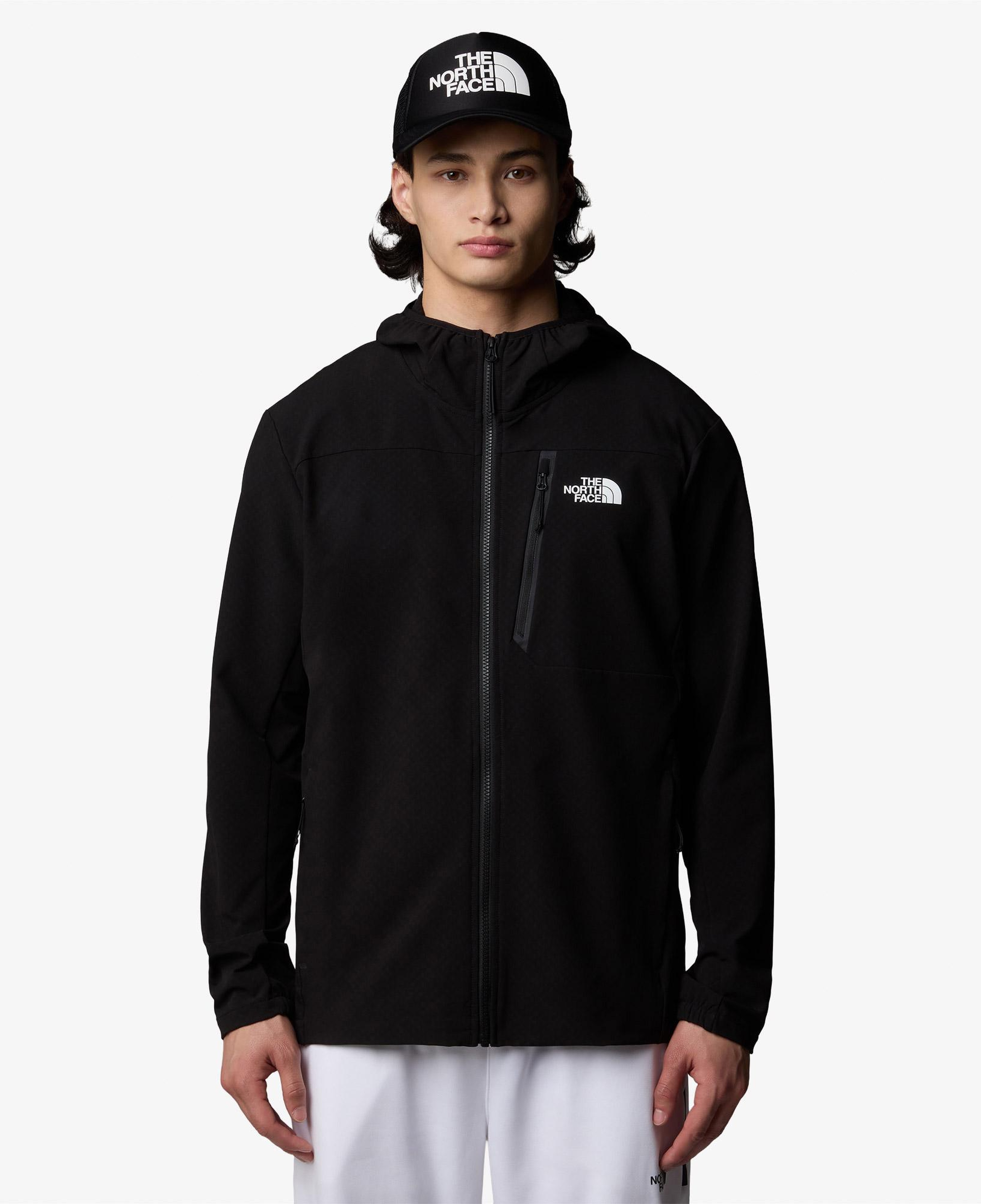 The North Face Mountain Athletics Softshell Erkek Siyah Ceket