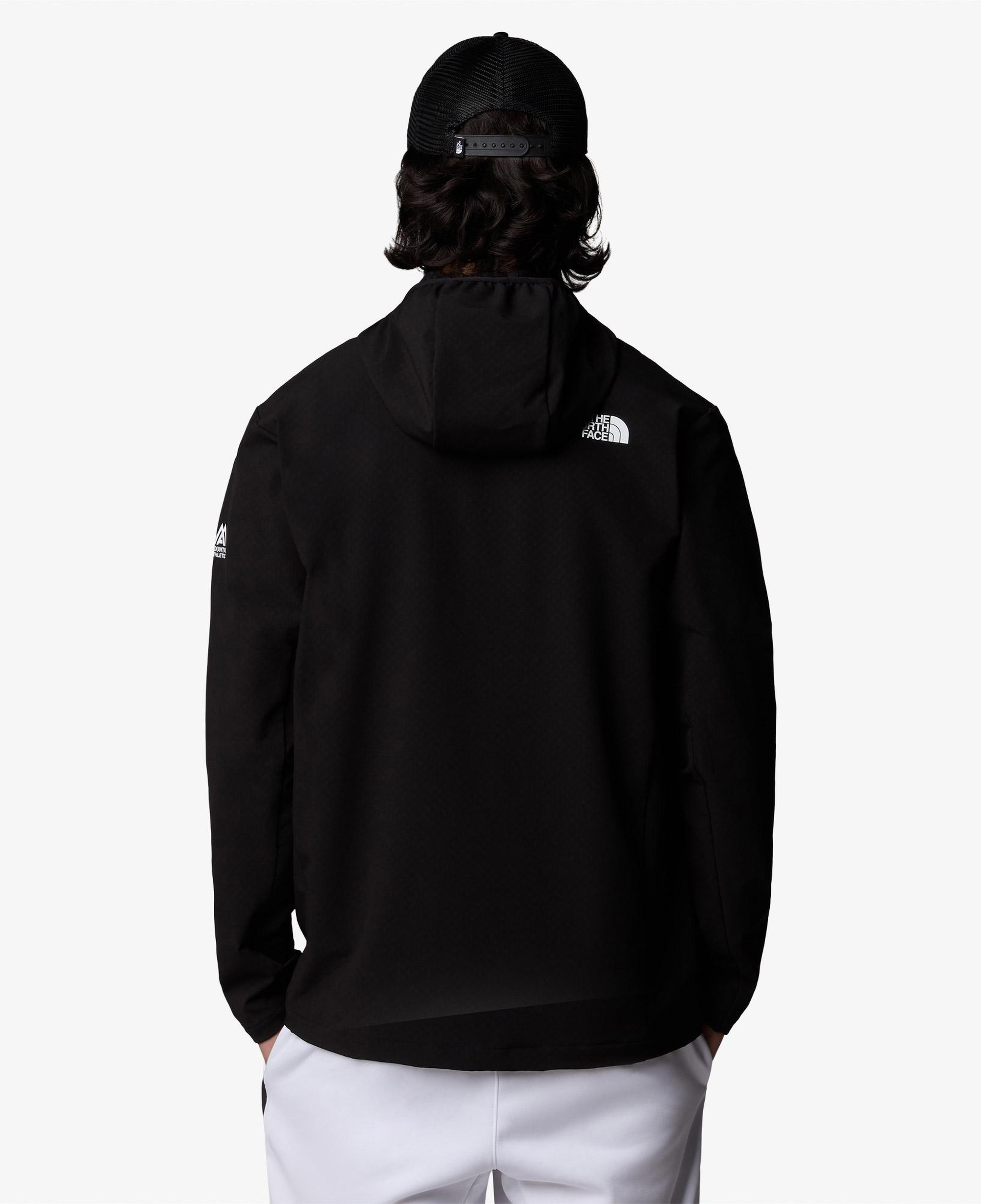 The North Face Mountain Athletics Softshell Erkek Siyah Ceket