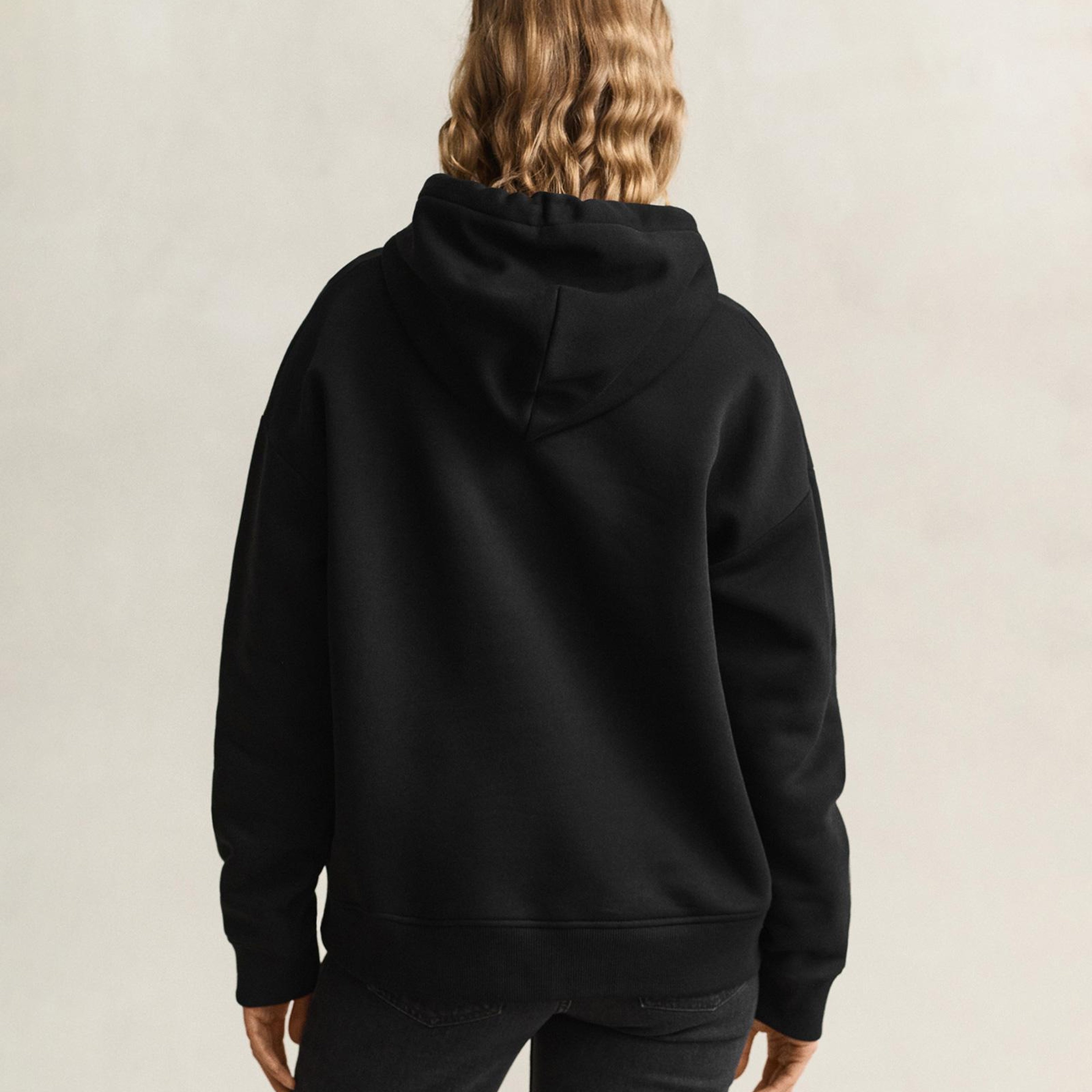 GANT Kadın Siyah Relaxed Fit Kapüşonlu Sweatshirt