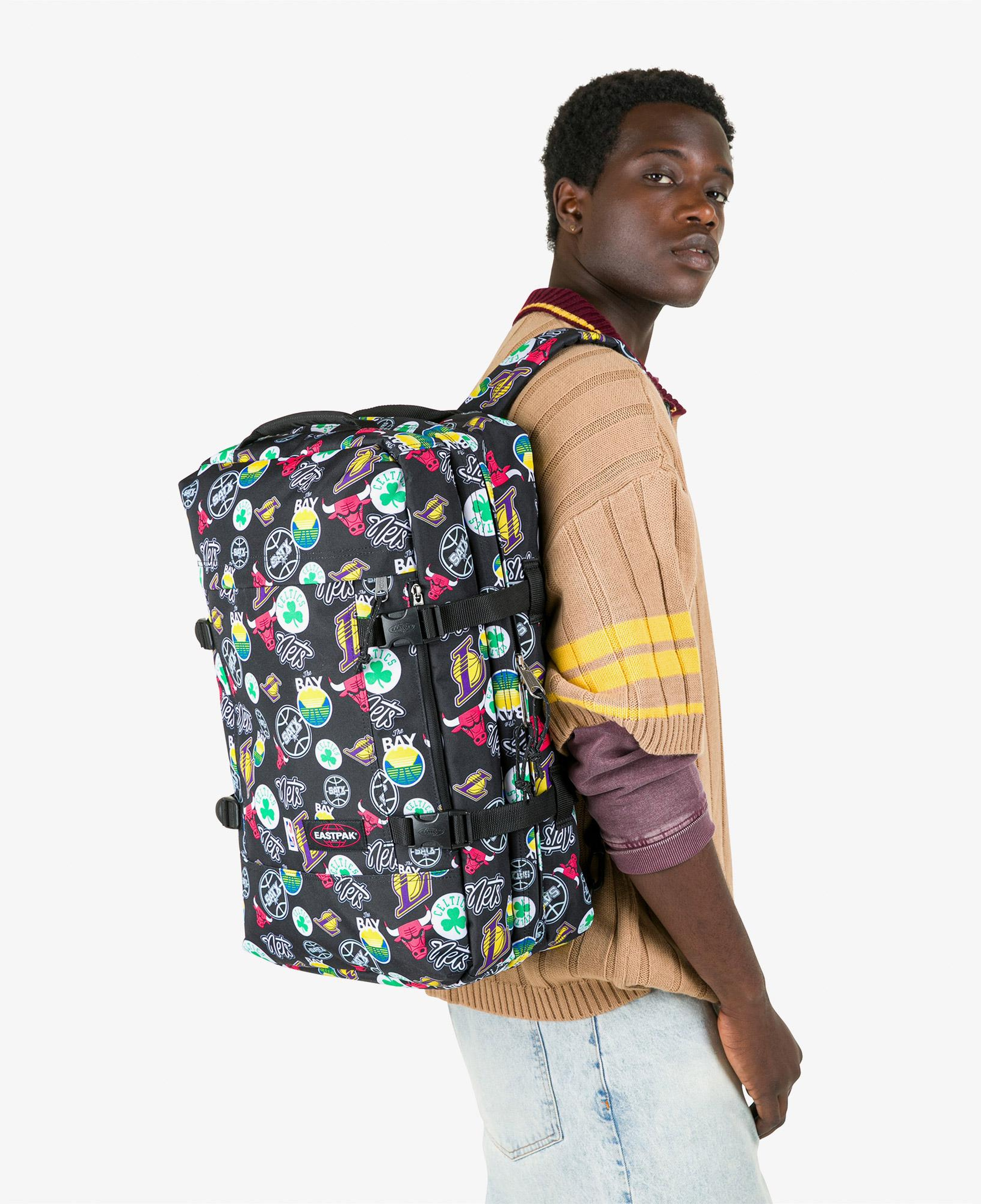 Eastpak Travelpack NBA Takım Deseni Unisex Renkli Valiz